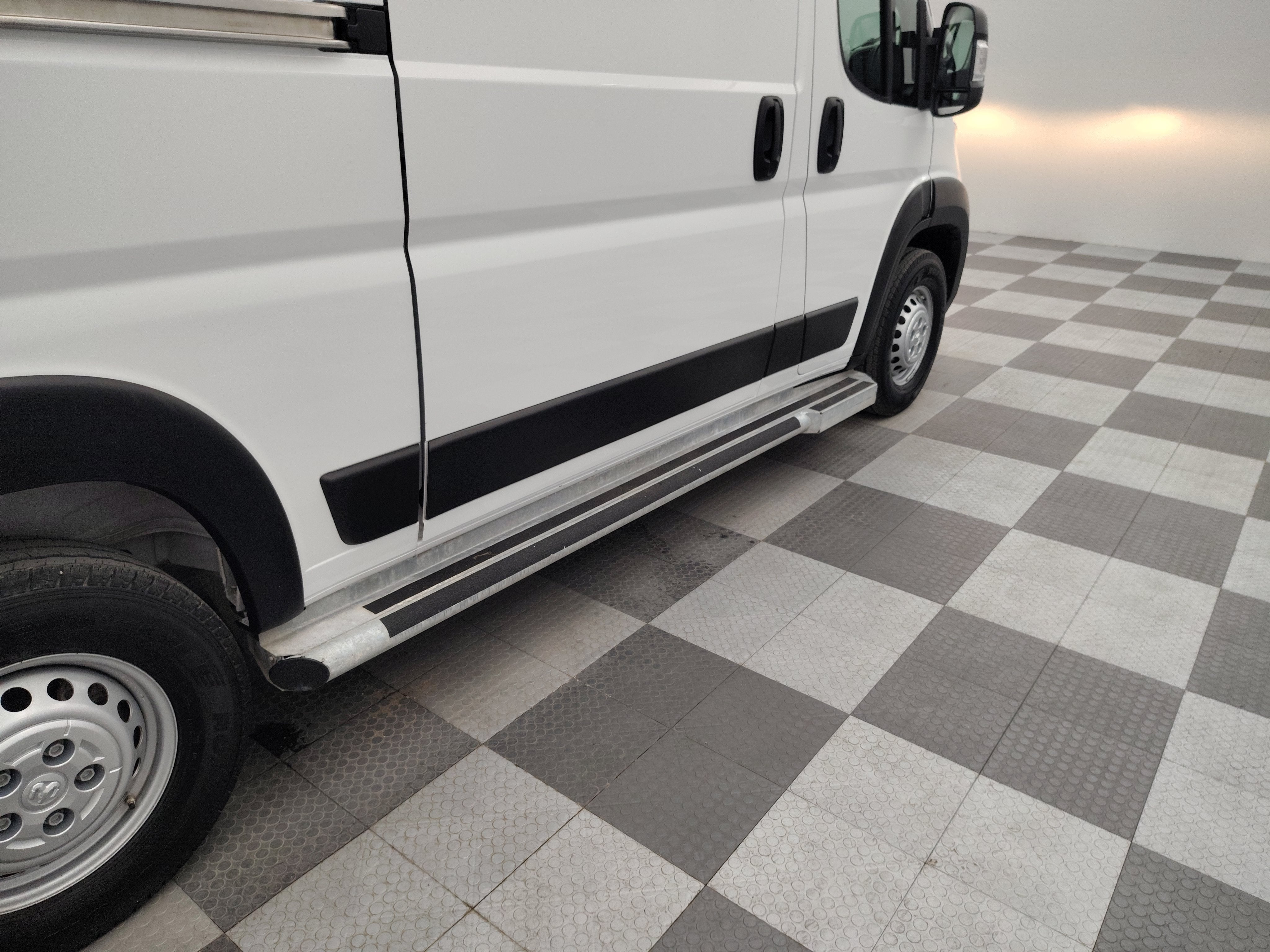 2025 RAM ProMaster 2500 136 WB Low Roof Cargo