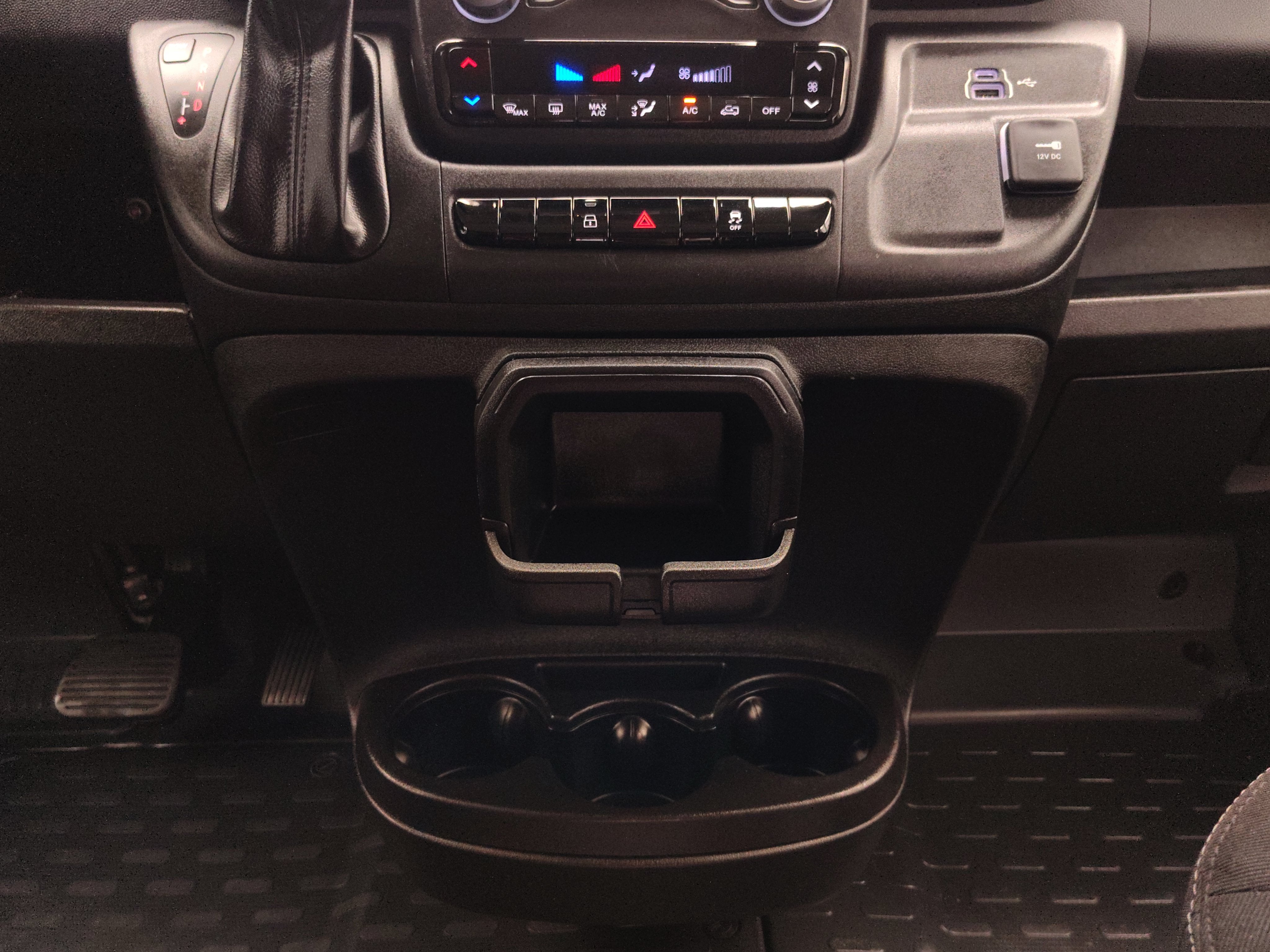 2025 RAM ProMaster 2500 136 WB Low Roof Cargo