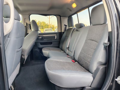 2017 RAM 1500 Big Horn Crew Cab 4x4 5'7' Box
