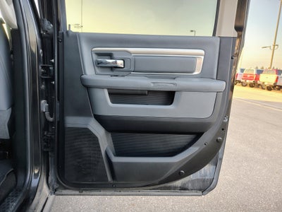 2017 RAM 1500 Big Horn Crew Cab 4x4 5'7' Box