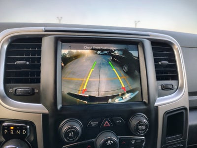 2017 RAM 1500 Big Horn Crew Cab 4x4 5'7' Box