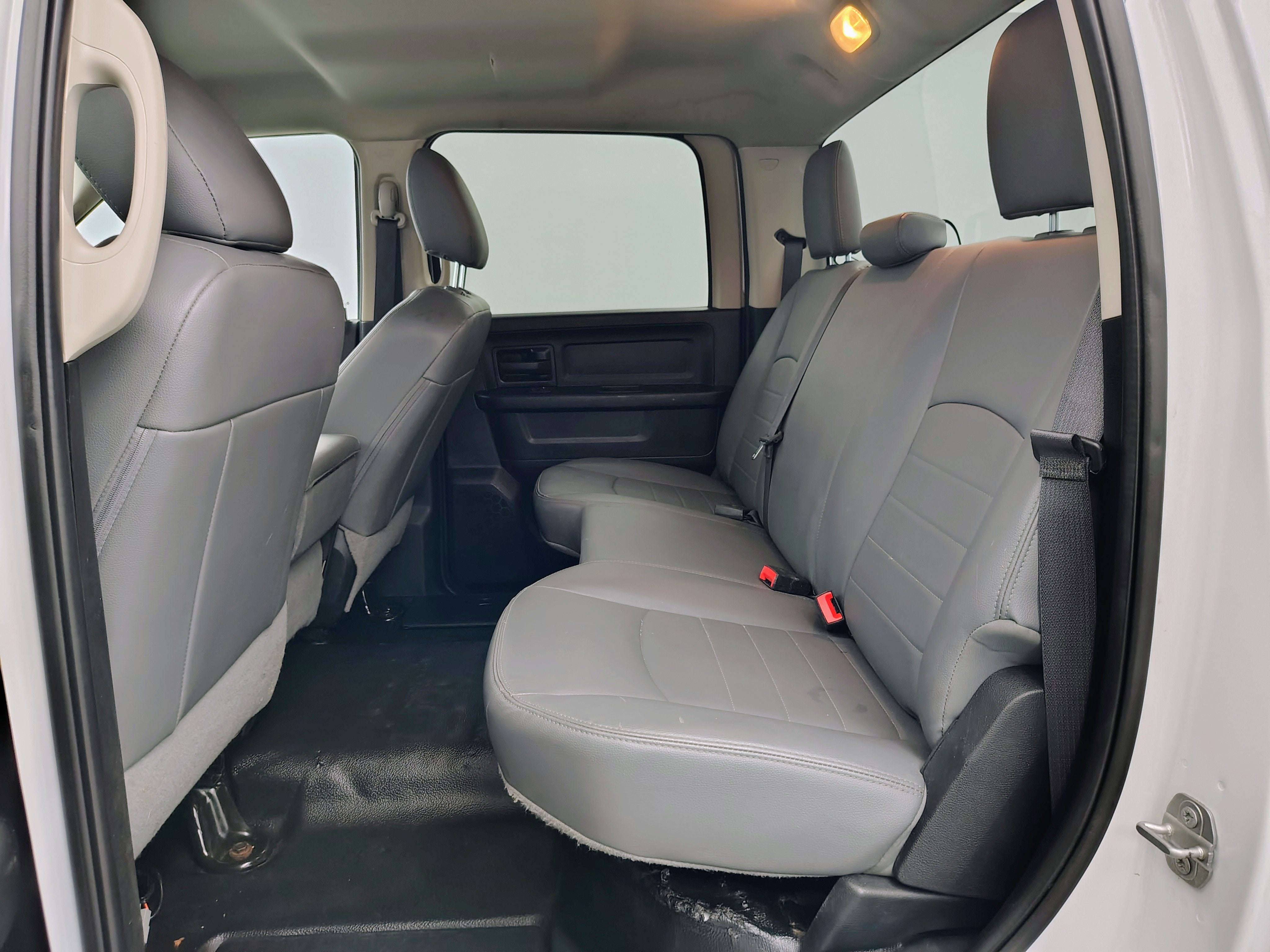 2018 RAM 2500 Tradesman Crew Cab 4x4 6'4' Box