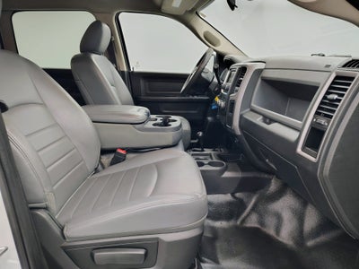 2018 RAM 2500 Tradesman Crew Cab 4x4 6'4' Box