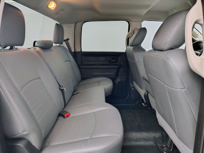2018 RAM 2500 Tradesman Crew Cab 4x4 6'4' Box