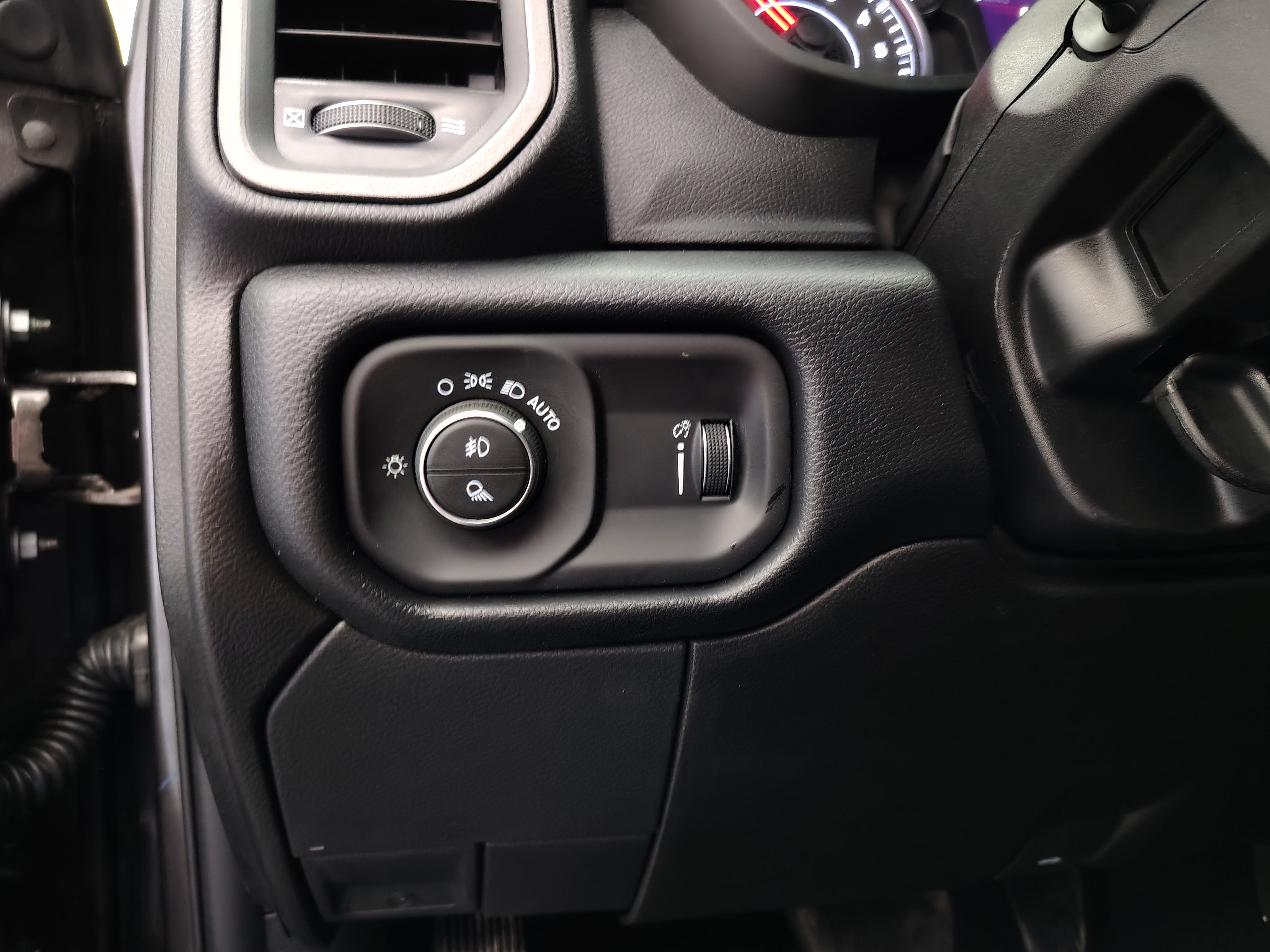 2026 RAM Ram 2500 RAM 2500 BLACK EXPRESS CREW CAB 4X4 6'4' BOX
