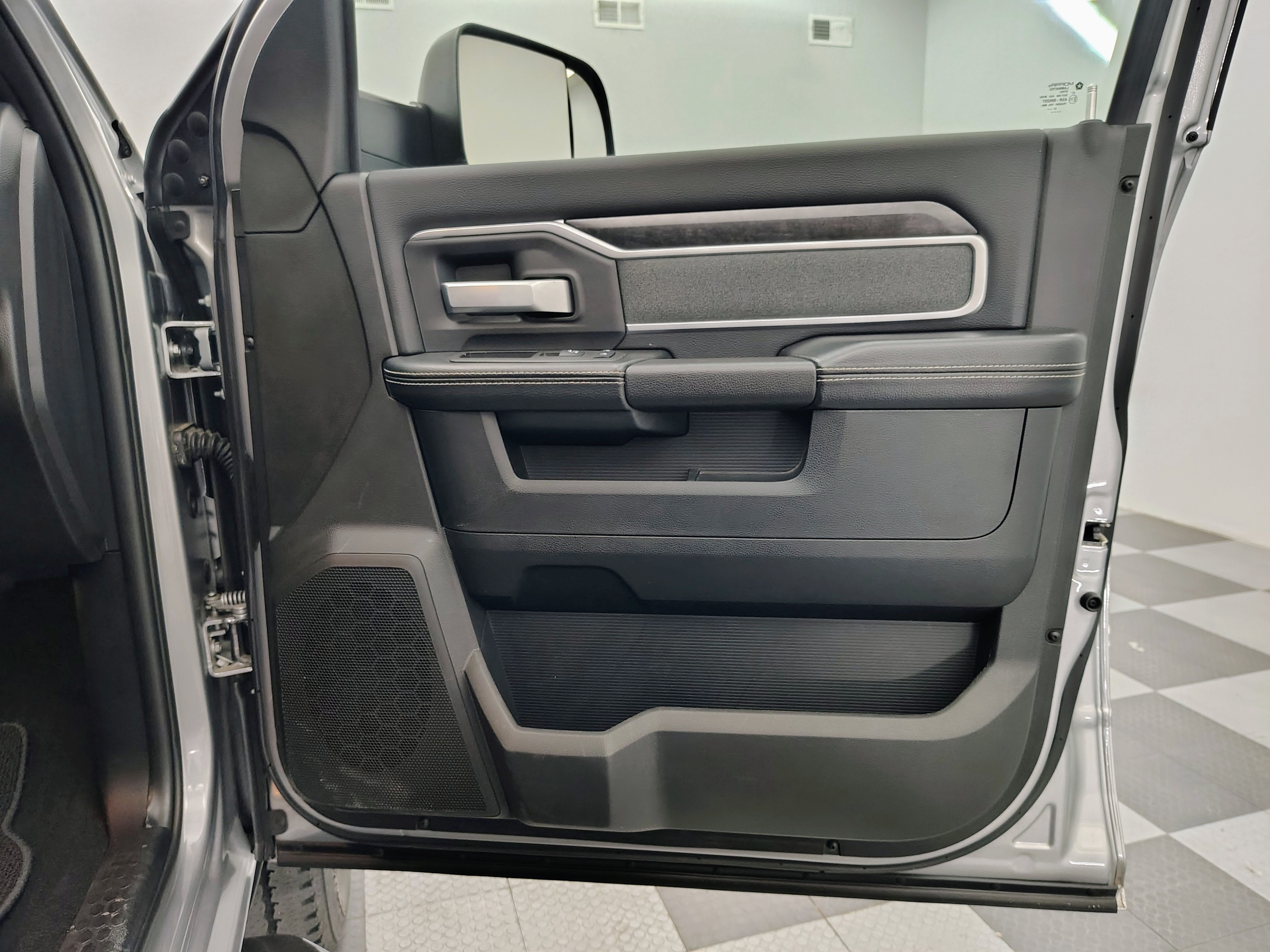 2022 RAM 2500 Big Horn Crew Cab 4x4 6'4' Box
