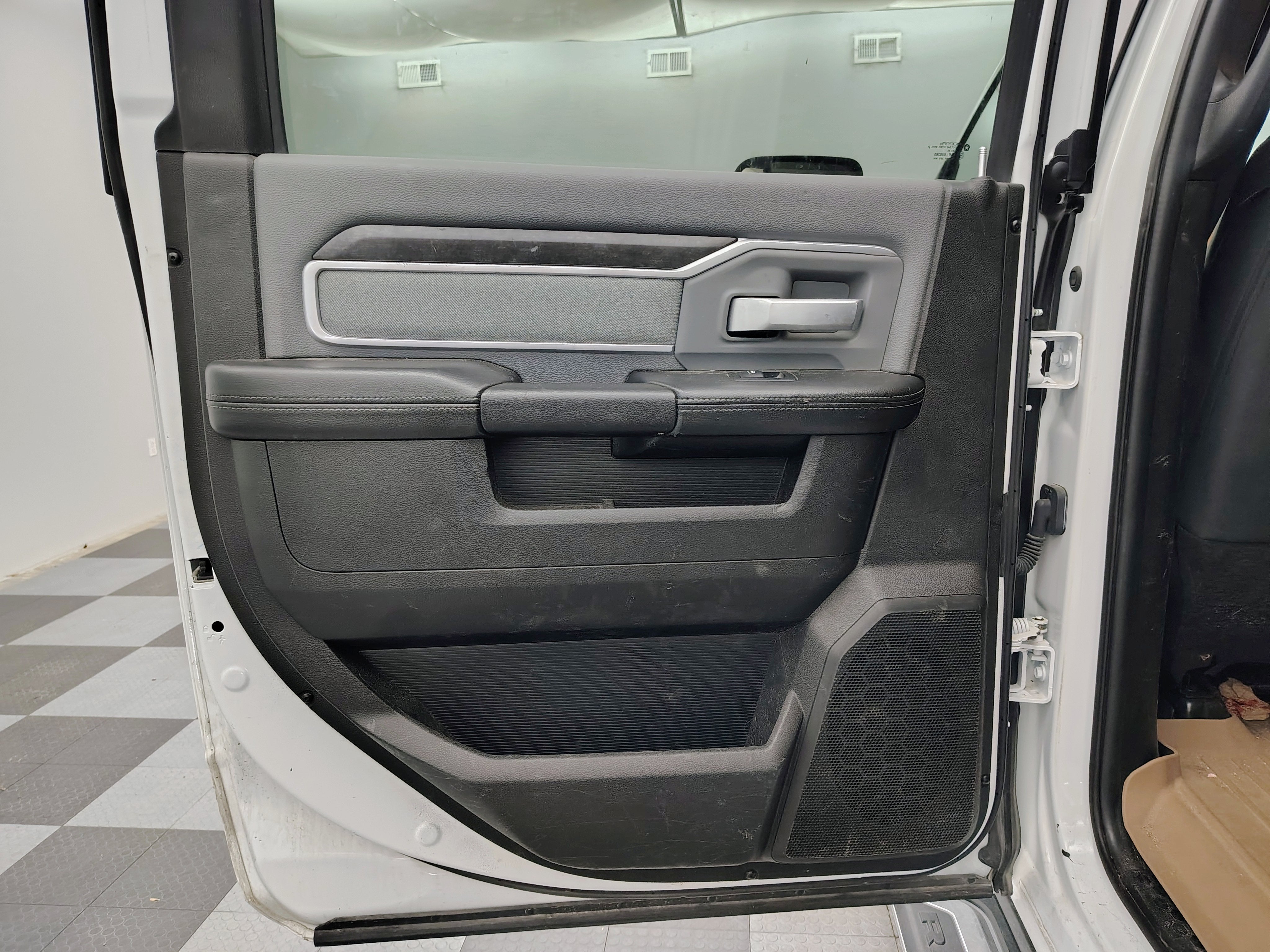 2022 RAM 2500 Big Horn Crew Cab 4x4 6'4' Box