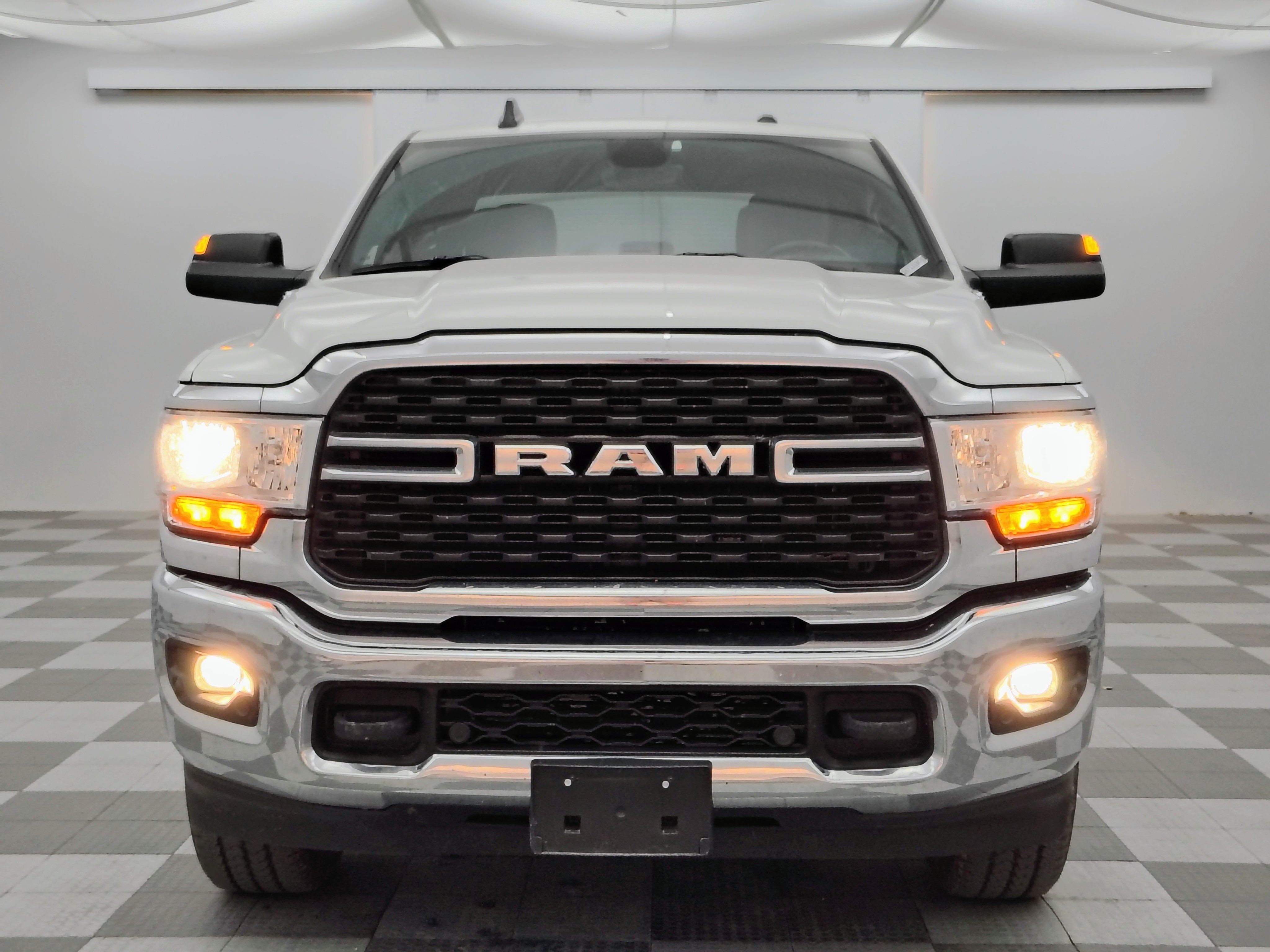 2022 RAM 2500 Big Horn Crew Cab 4x4 6'4' Box