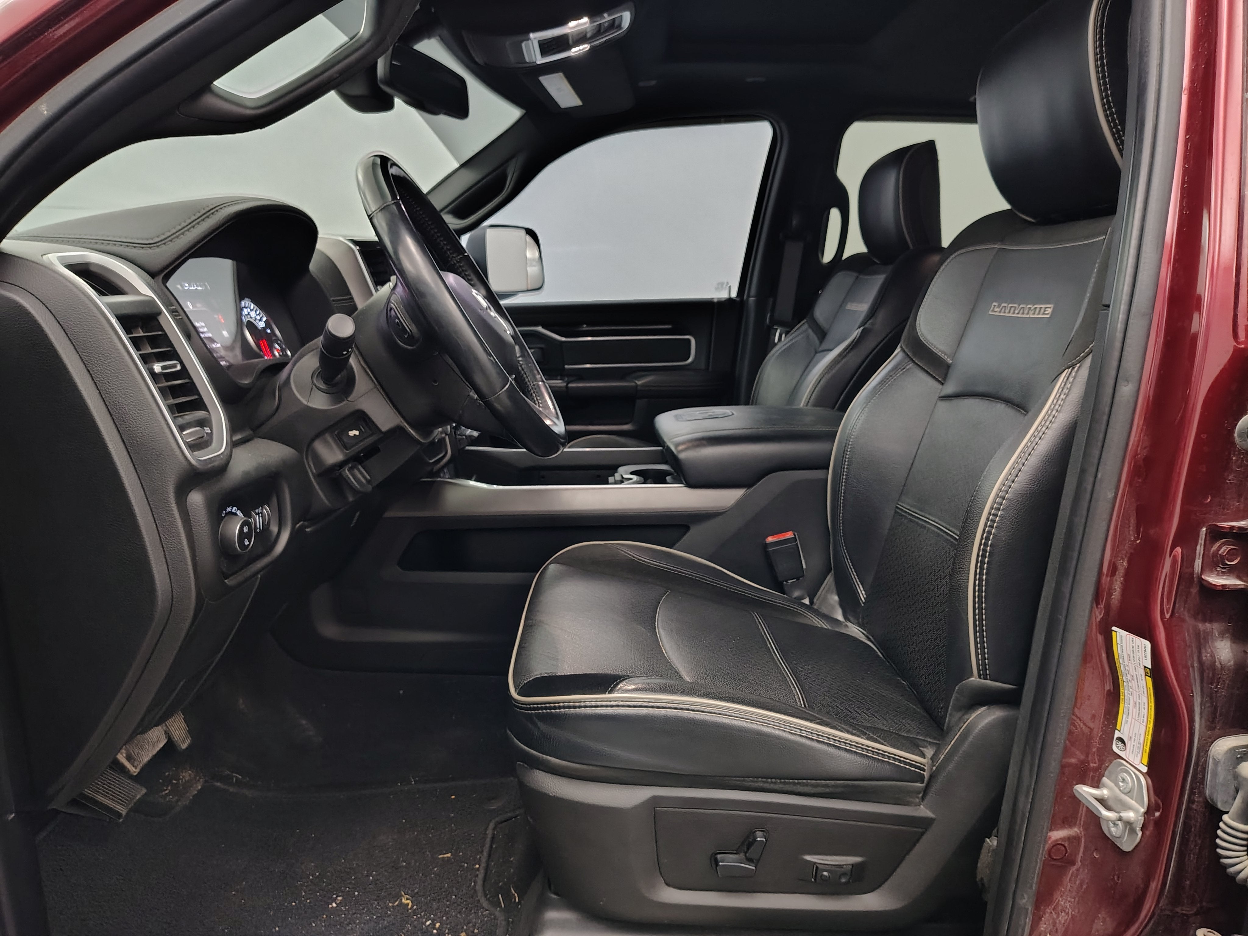 2020 RAM 2500 Laramie Crew Cab 4x4 6'4' Box