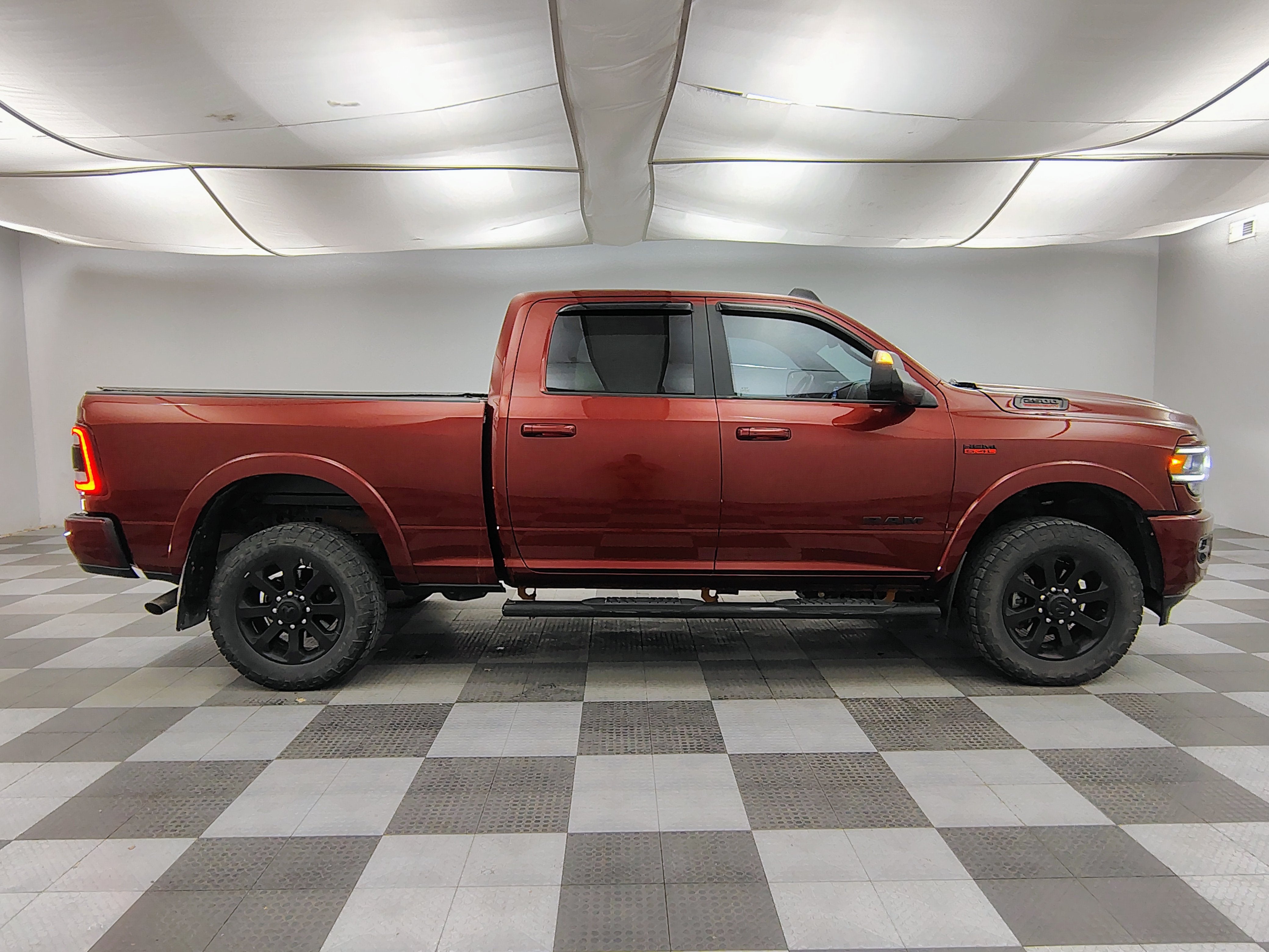2020 RAM 2500 Laramie Crew Cab 4x4 6'4' Box