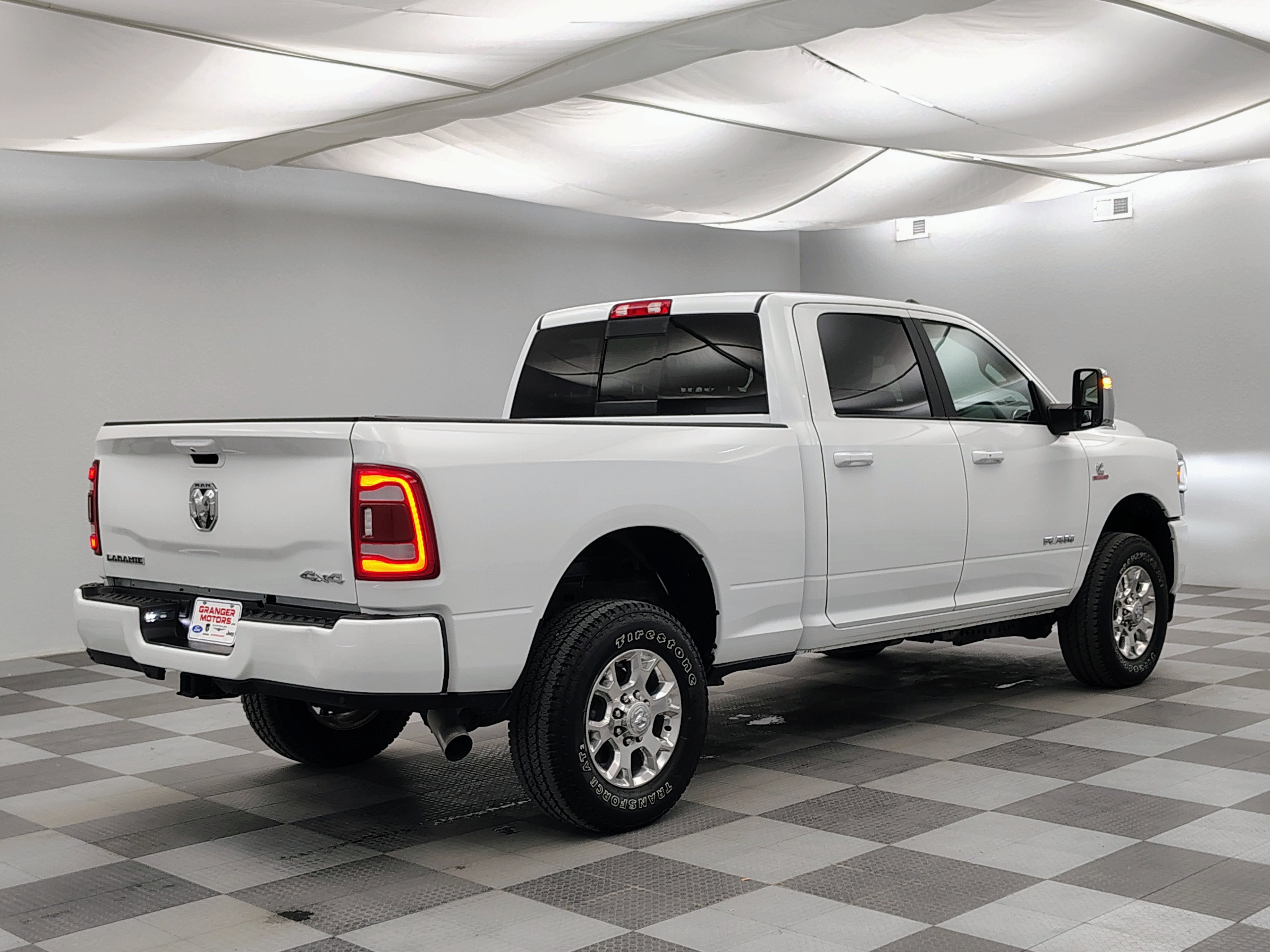 2024 RAM 2500 Laramie Crew Cab 4x4 6'4' Box