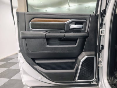 2024 RAM 2500 Laramie Crew Cab 4x4 6'4' Box