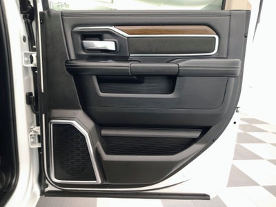 2024 RAM 2500 Laramie Crew Cab 4x4 6'4' Box