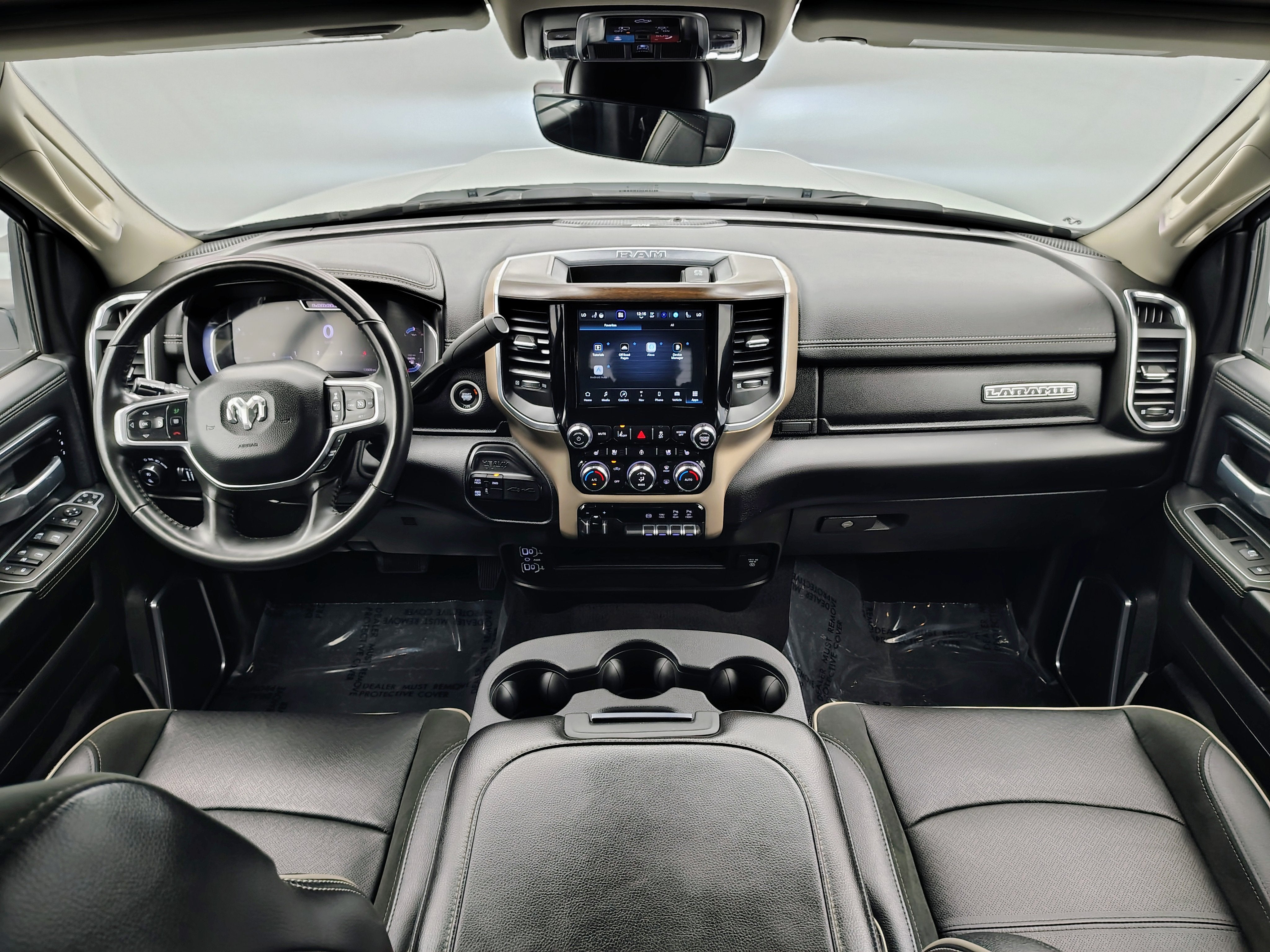 2024 RAM 2500 Laramie Crew Cab 4x4 6'4' Box