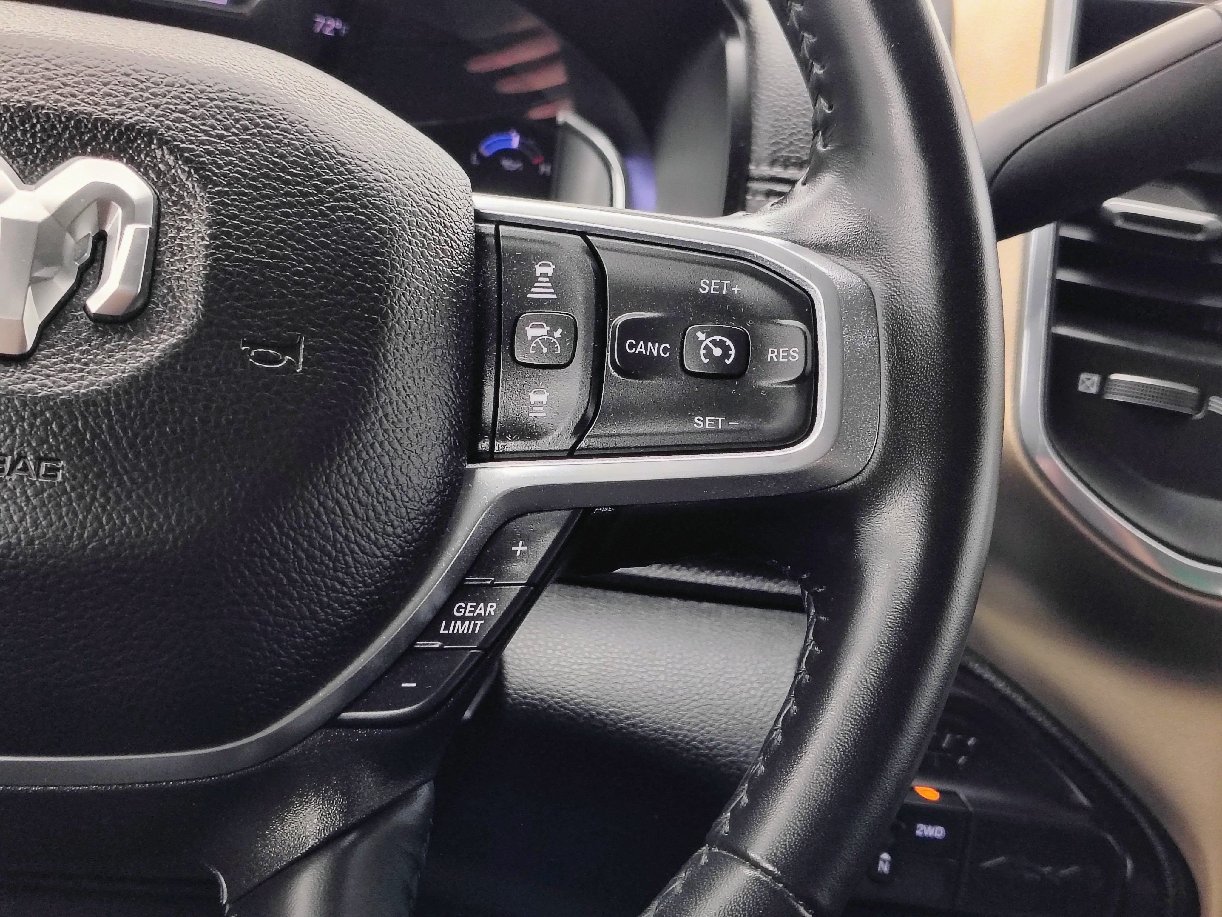 2024 RAM 2500 Laramie Crew Cab 4x4 6'4' Box