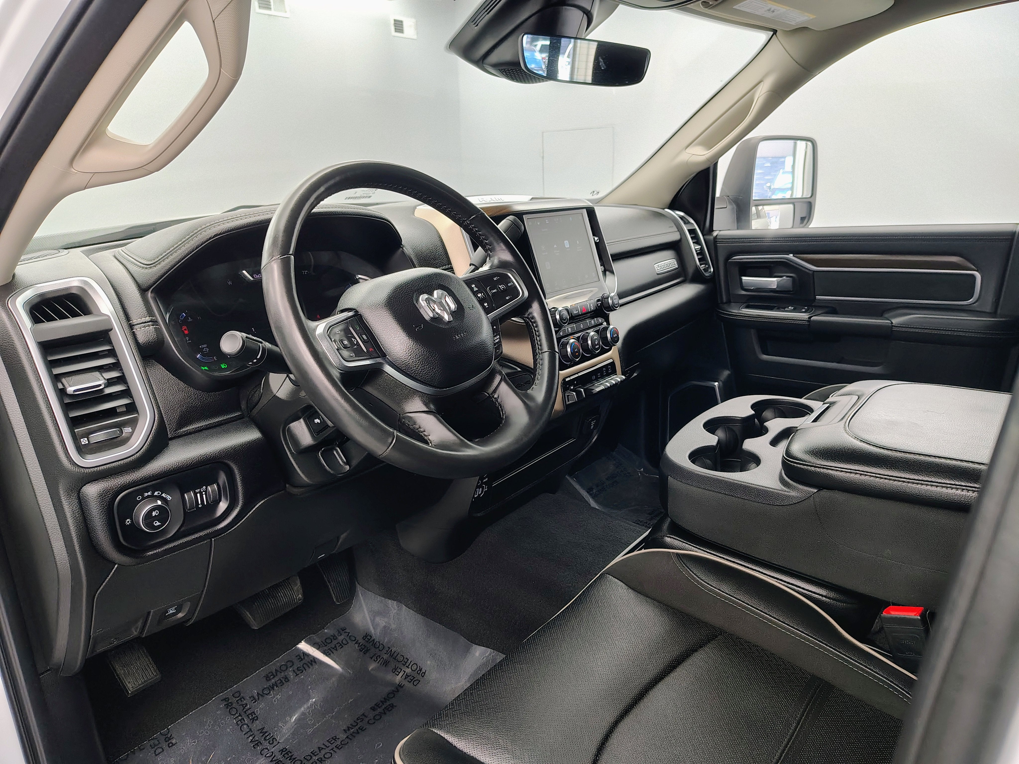 2024 RAM 2500 Laramie Crew Cab 4x4 6'4' Box