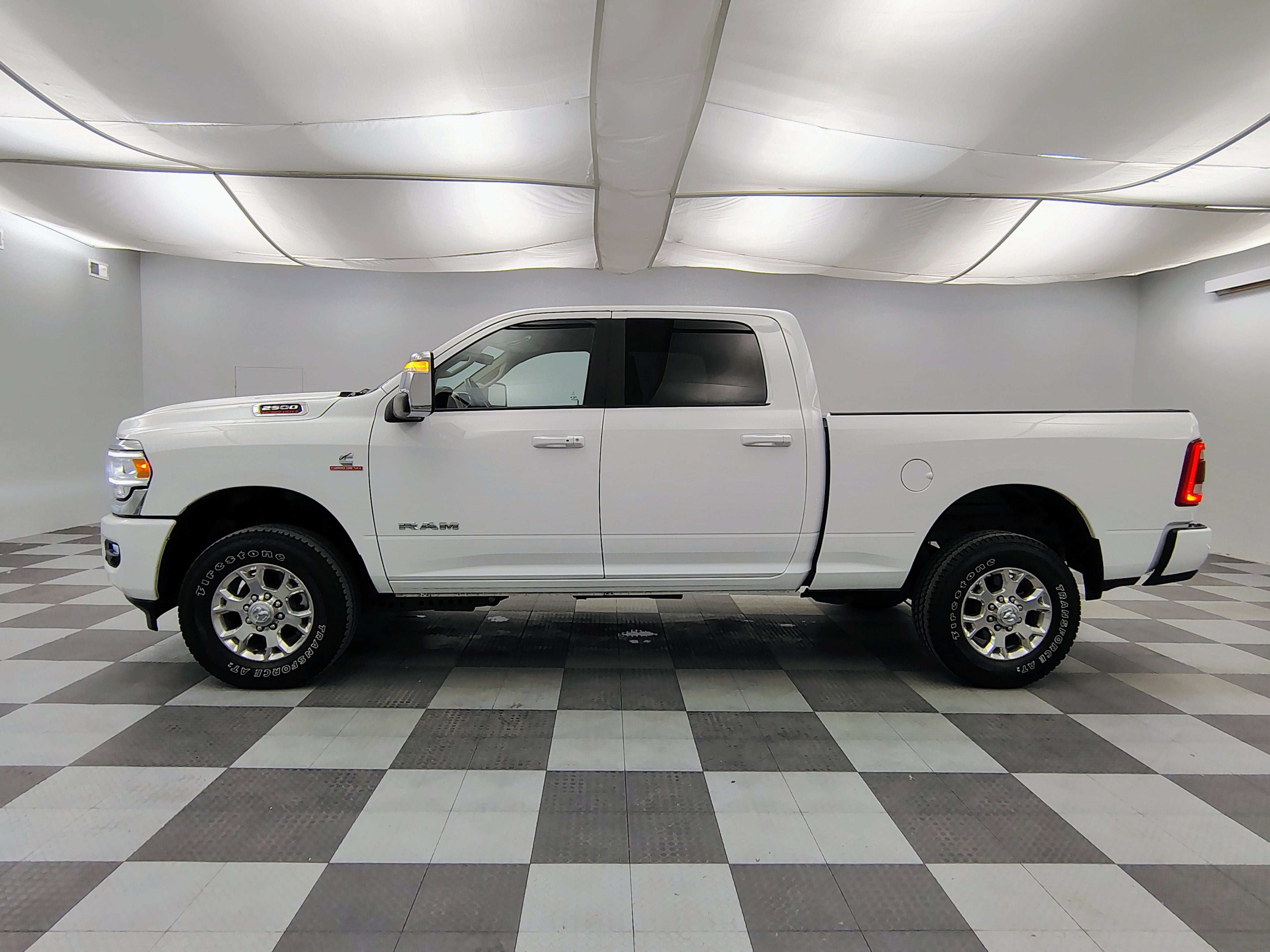 2024 RAM 2500 Laramie Crew Cab 4x4 6'4' Box