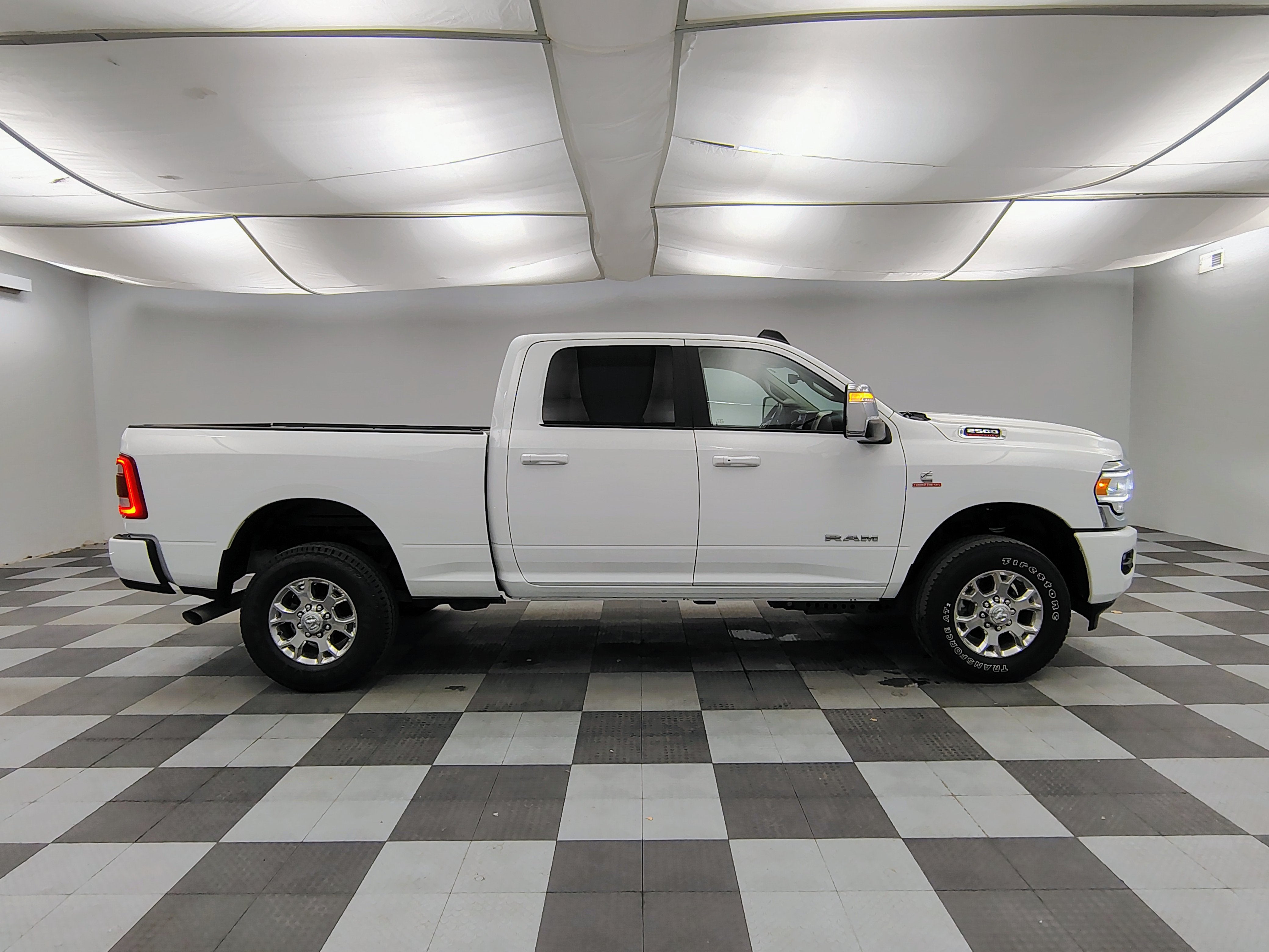 2024 RAM 2500 Laramie Crew Cab 4x4 6'4' Box