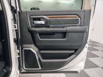 2024 RAM 2500 Laramie Crew Cab 4x4 6'4' Box