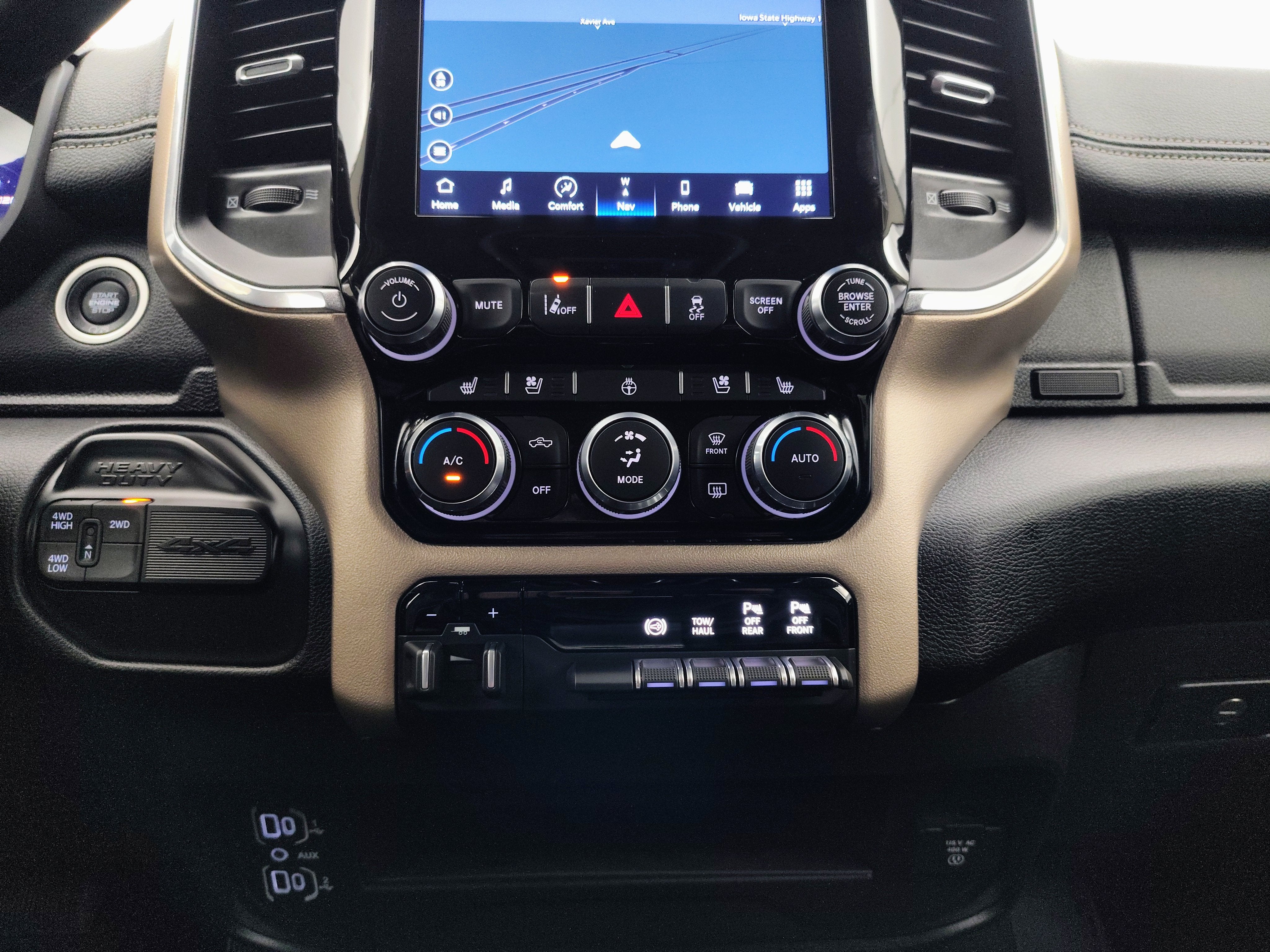 2024 RAM 2500 Laramie Crew Cab 4x4 6'4' Box
