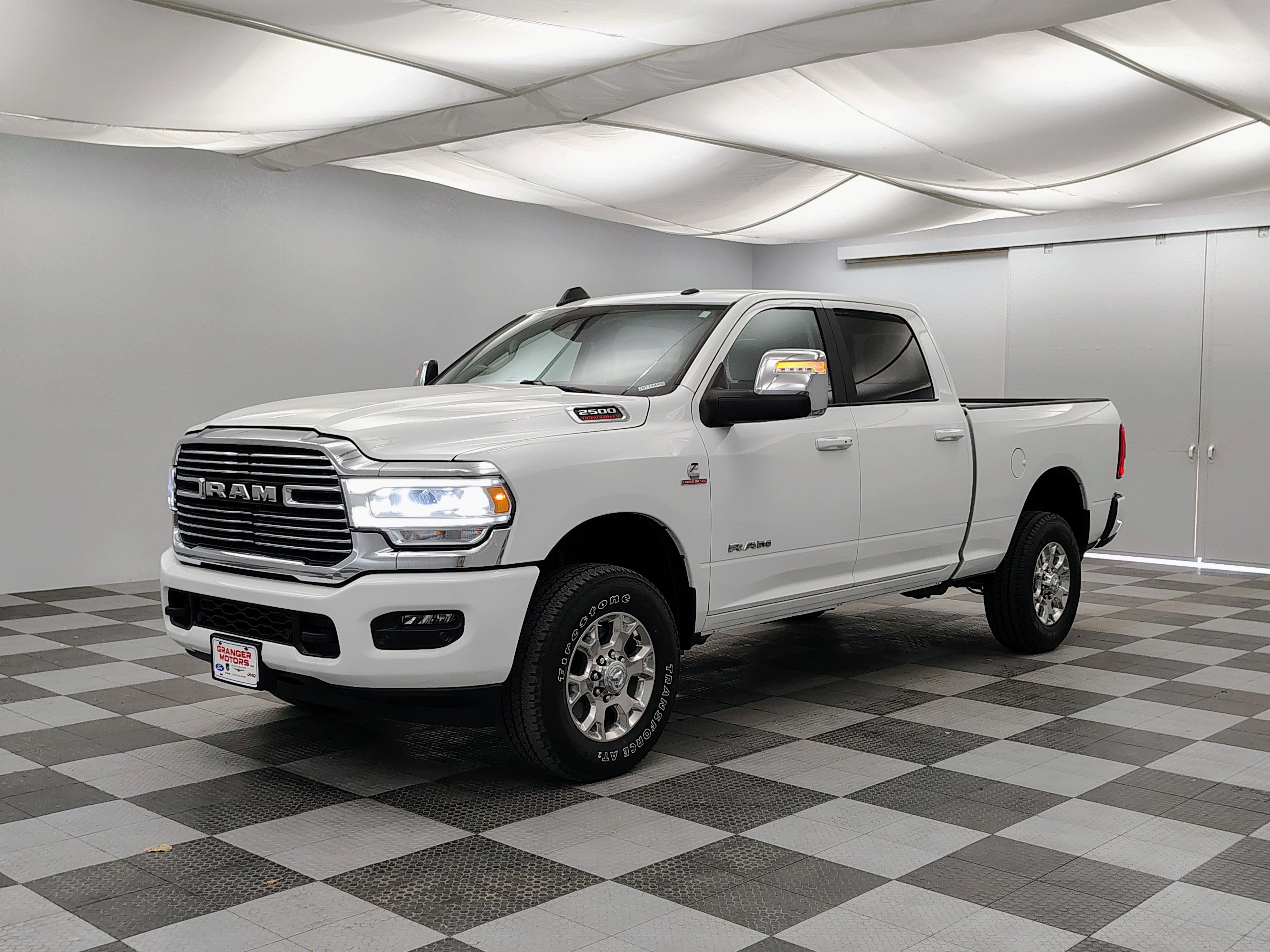 2024 RAM 2500 Laramie Crew Cab 4x4 6'4' Box