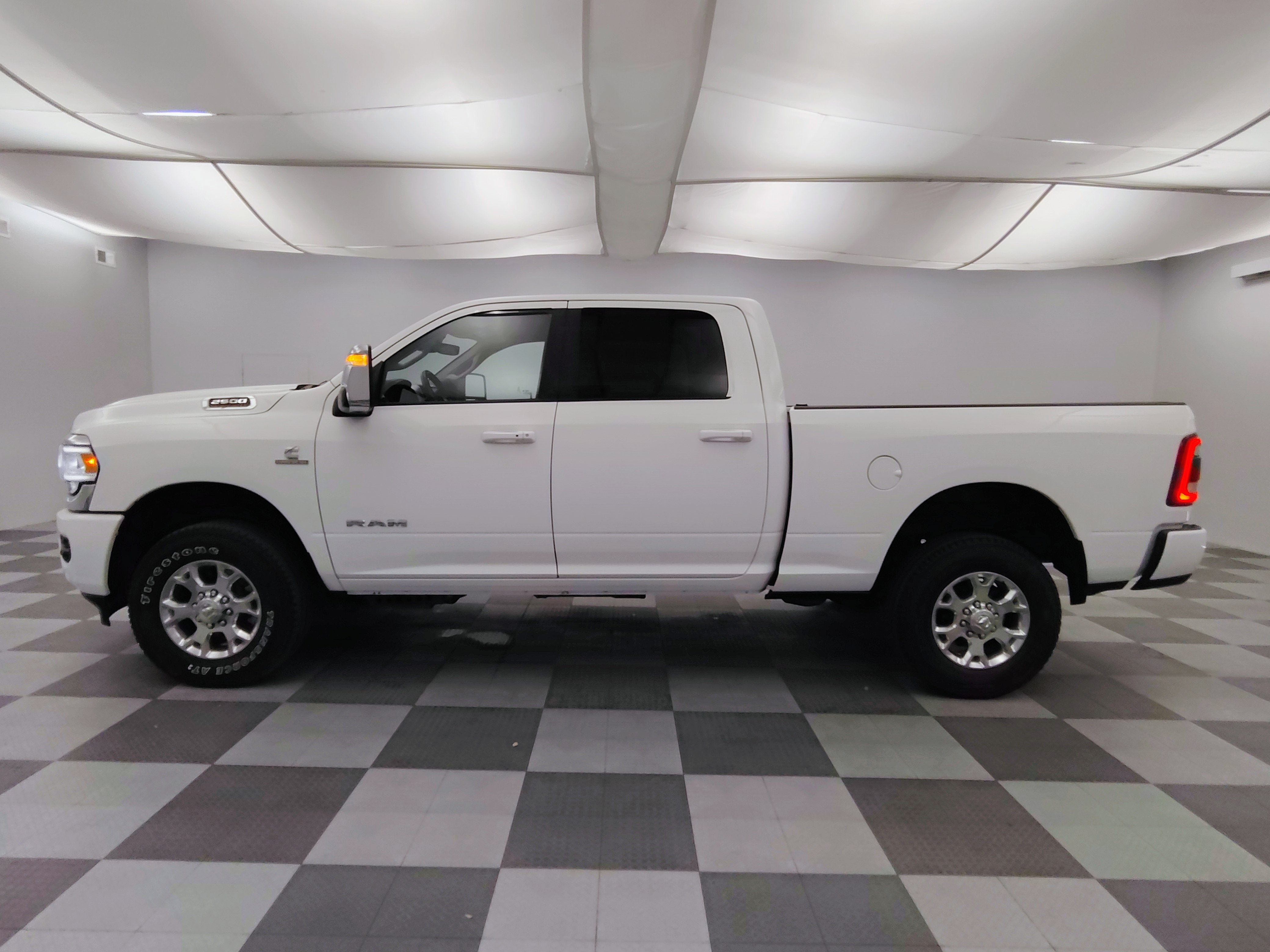 2024 RAM 2500 Laramie Crew Cab 4x4 6'4' Box