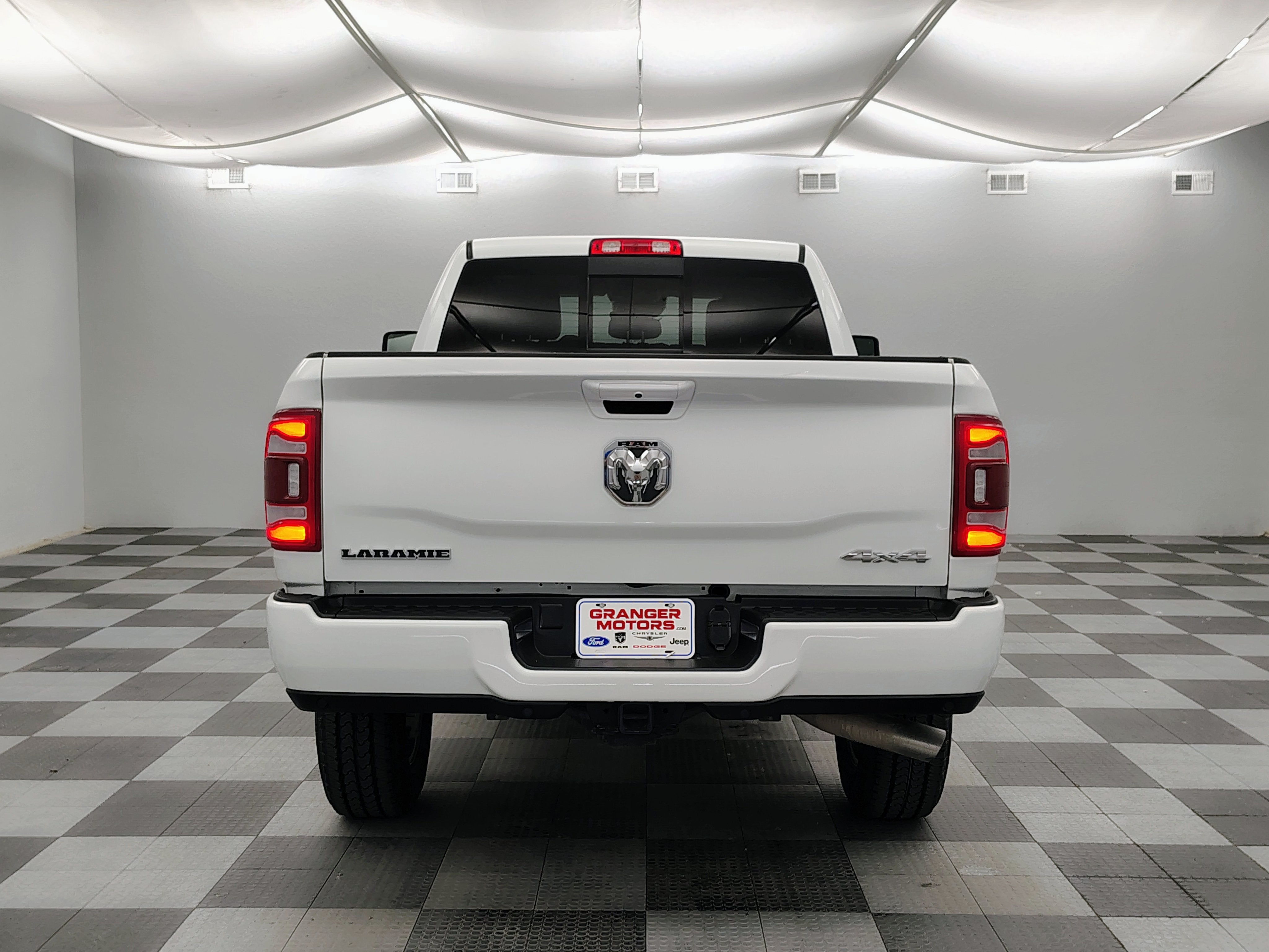 2024 RAM 2500 Laramie Crew Cab 4x4 6'4' Box