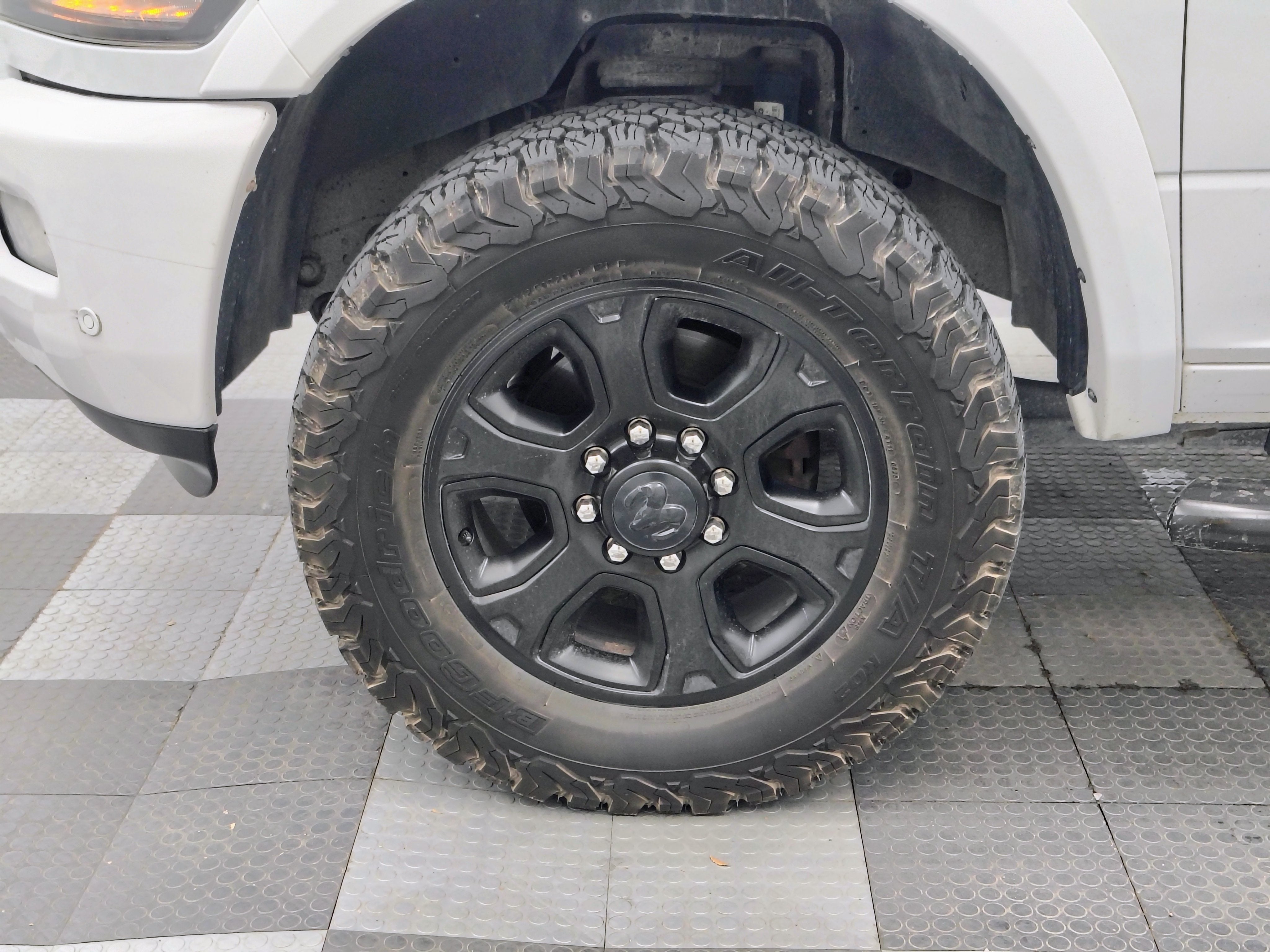 2017 RAM 2500 Laramie Mega Cab 4x4 6'4' Box