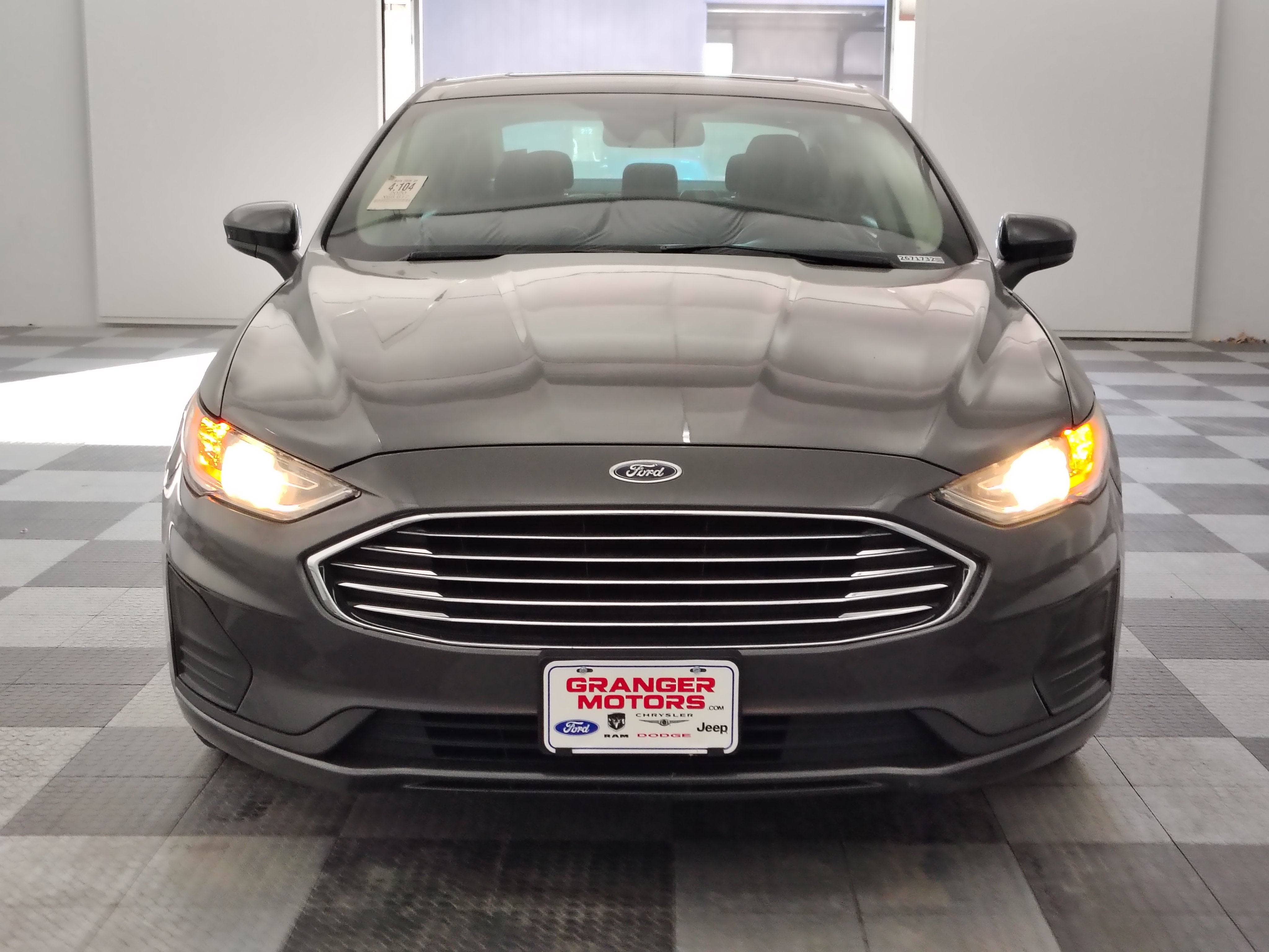 2020 Ford Fusion SE