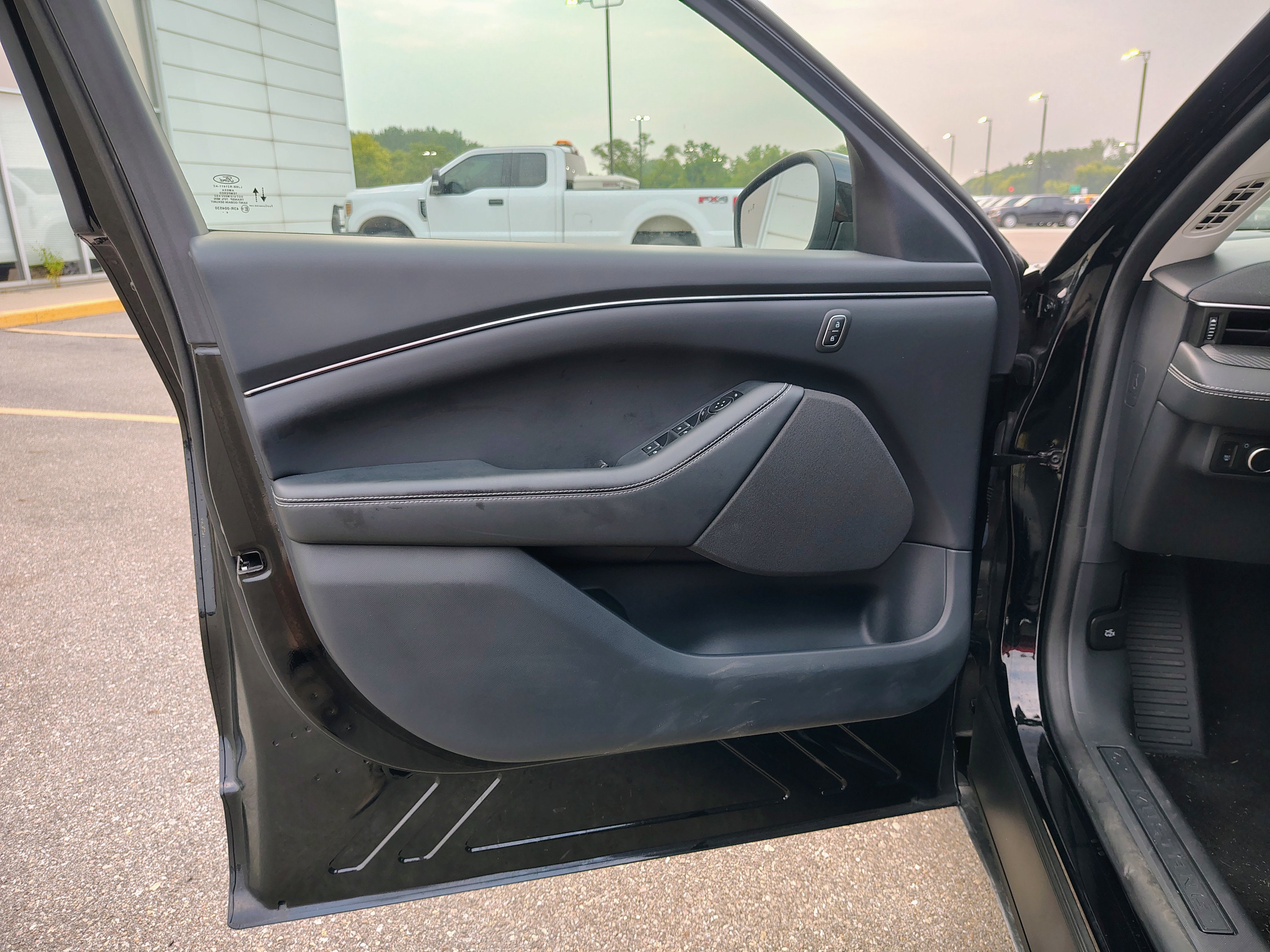 2025 Ford Mustang Mach-E Select