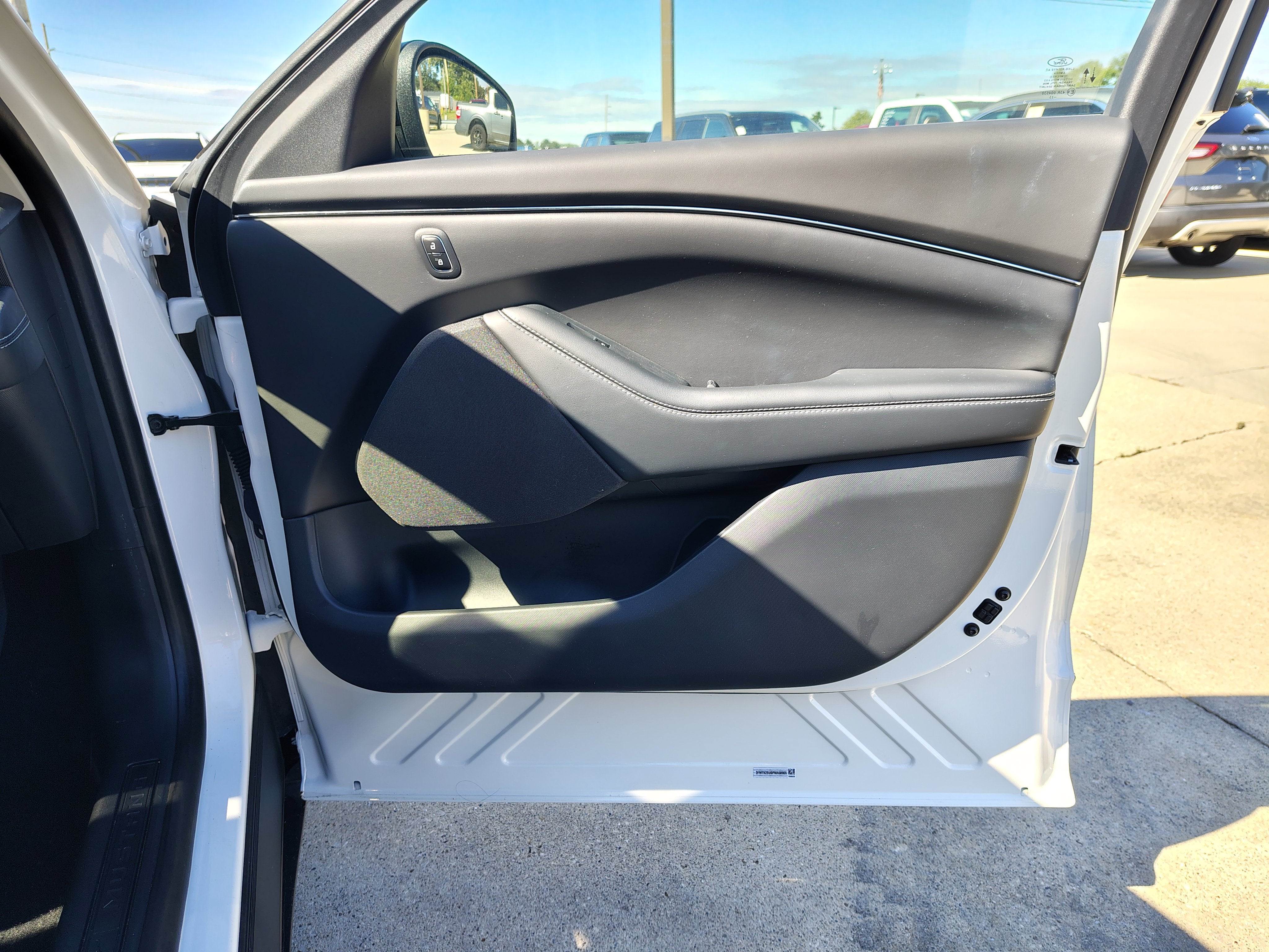 2023 Ford Mustang Mach-E California Route 1