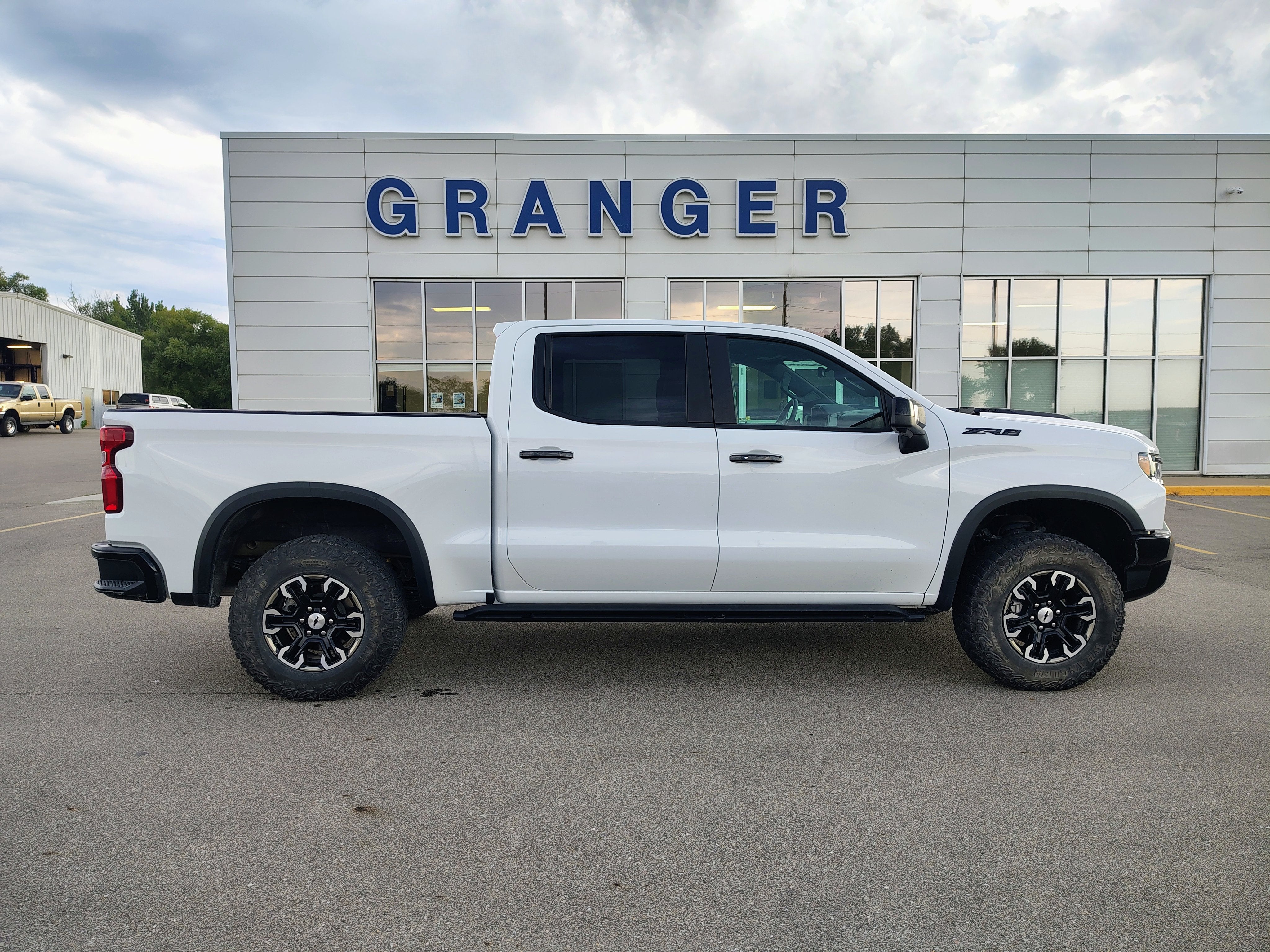 2024 Chevrolet Silverado 1500 ZR2