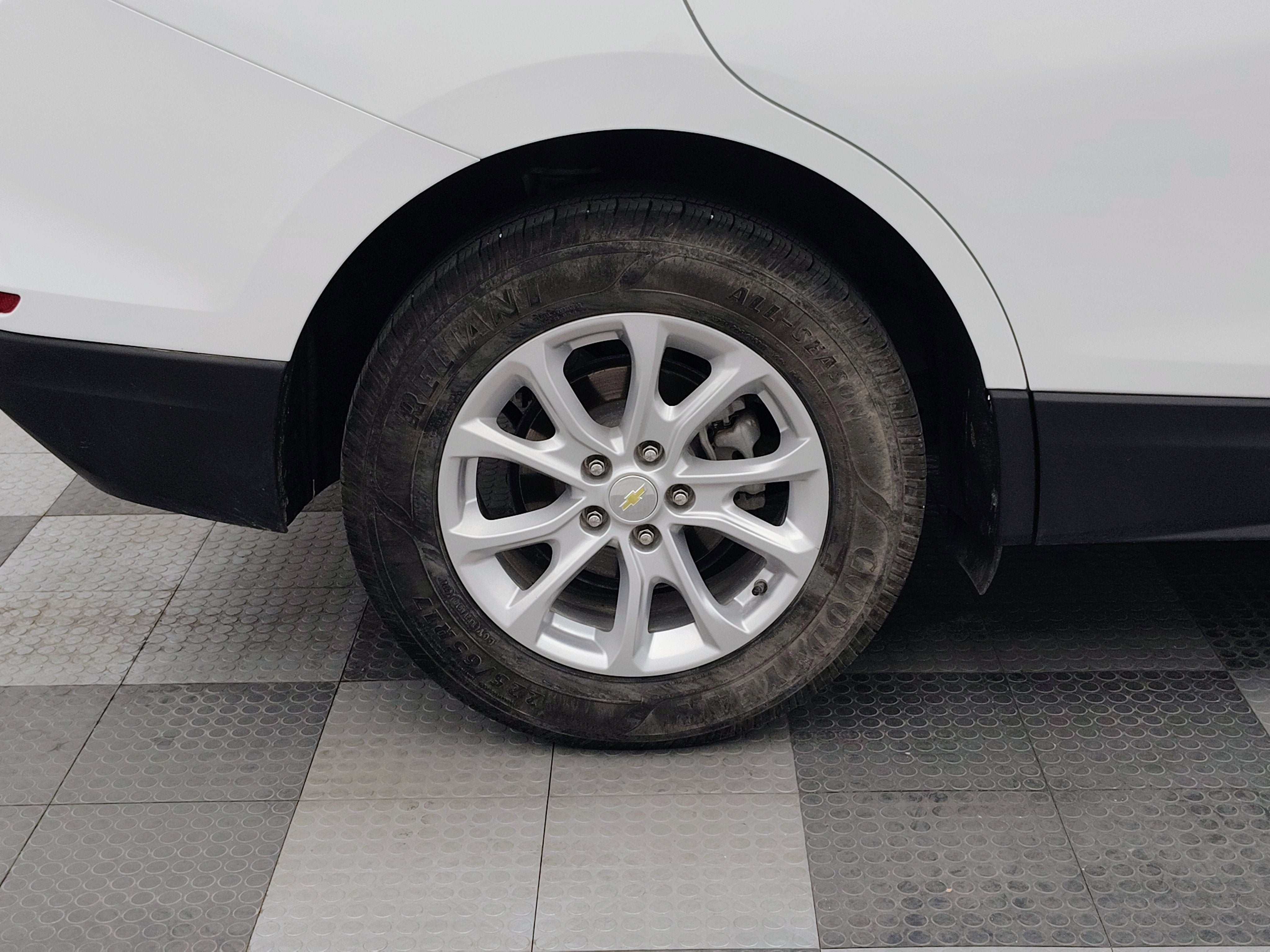2021 Chevrolet Equinox FWD LS