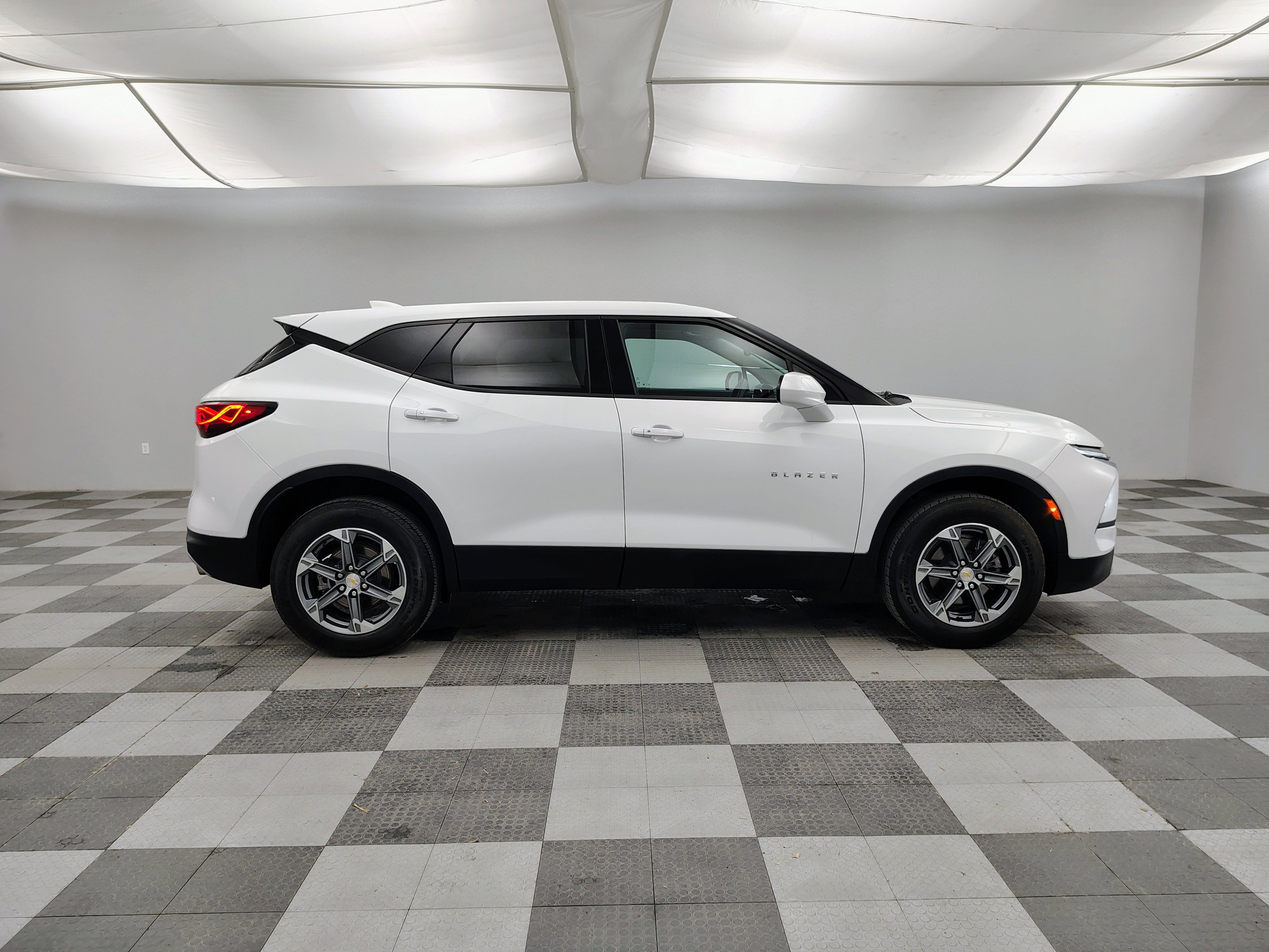 2023 Chevrolet Blazer AWD 2LT