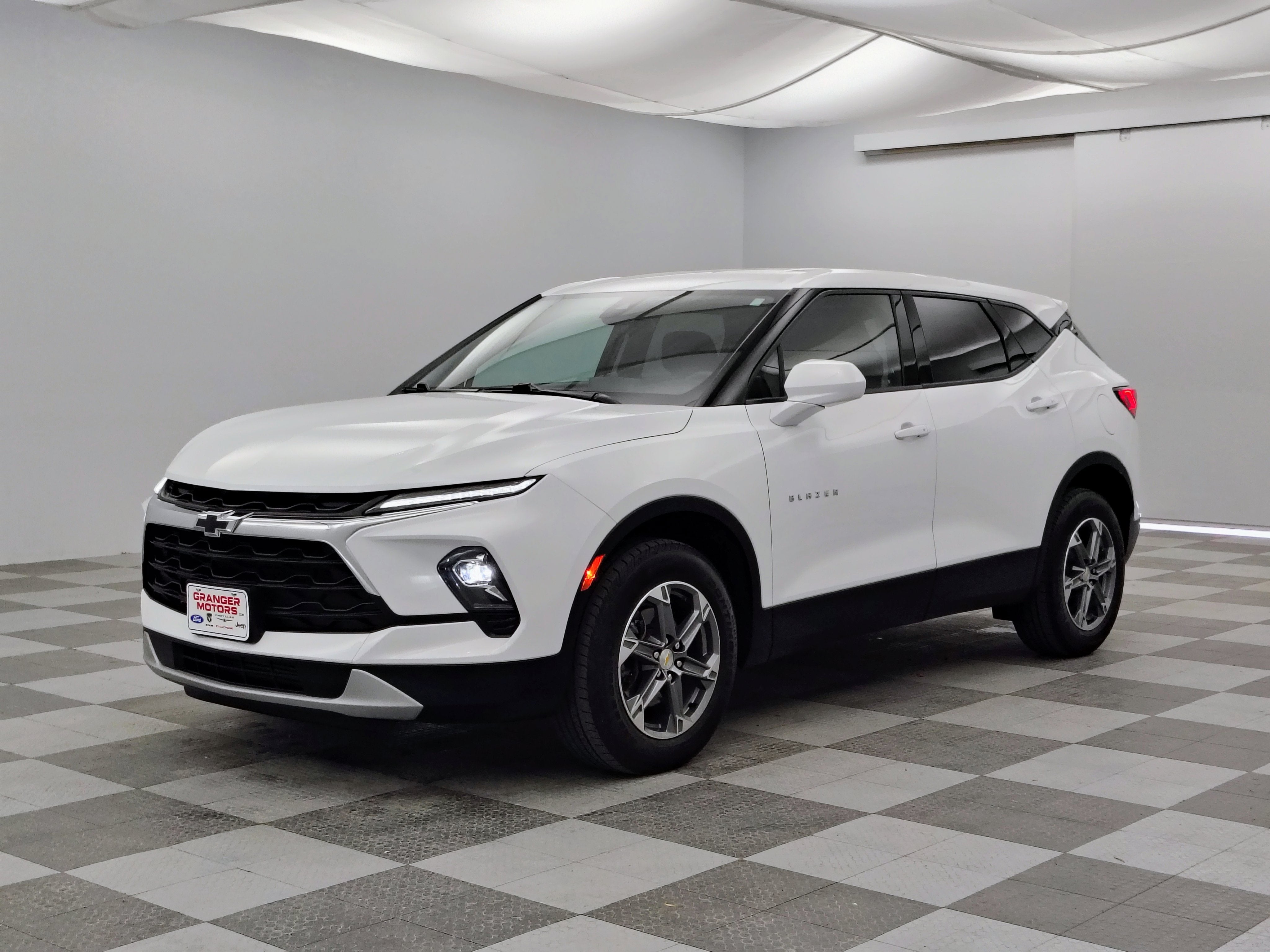 2023 Chevrolet Blazer AWD 2LT