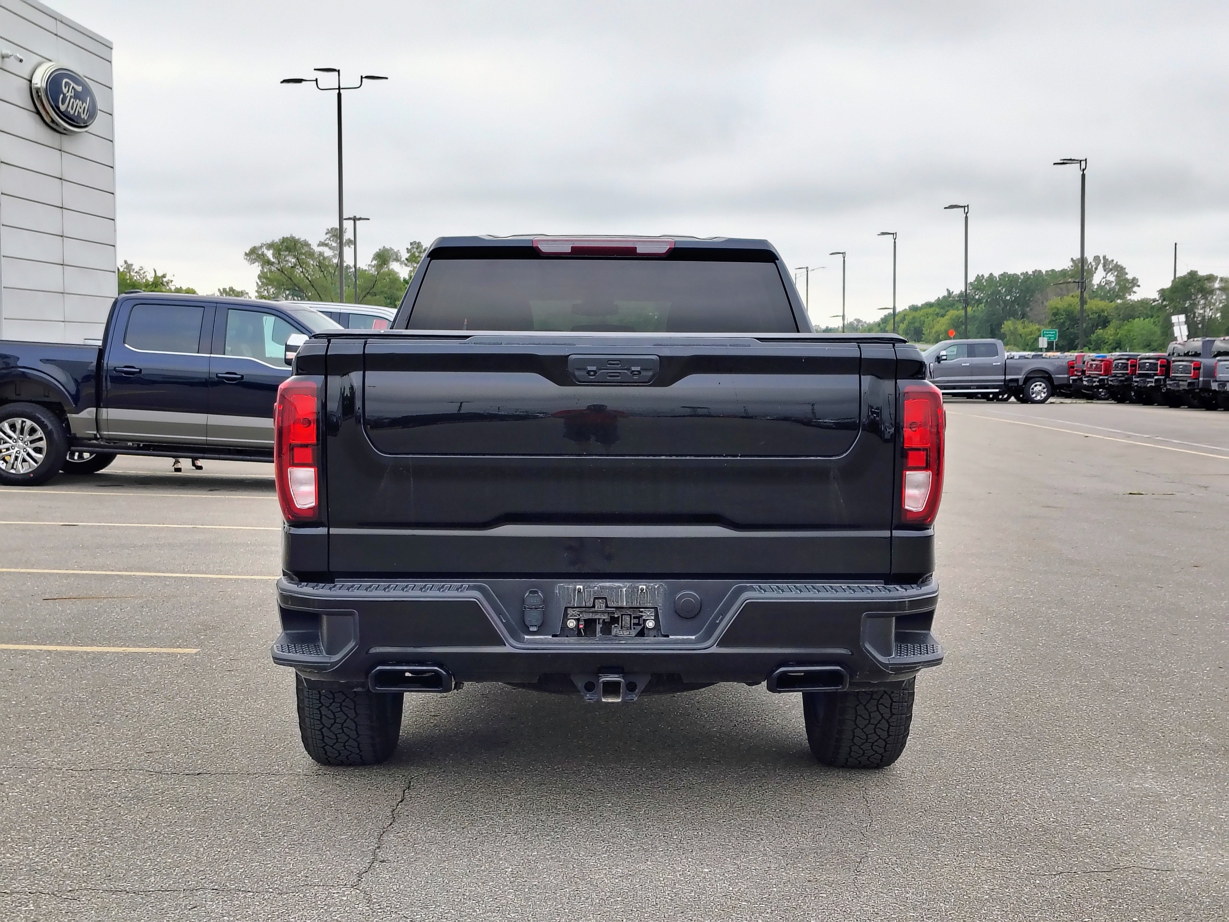 2024 GMC Sierra 1500 Elevation