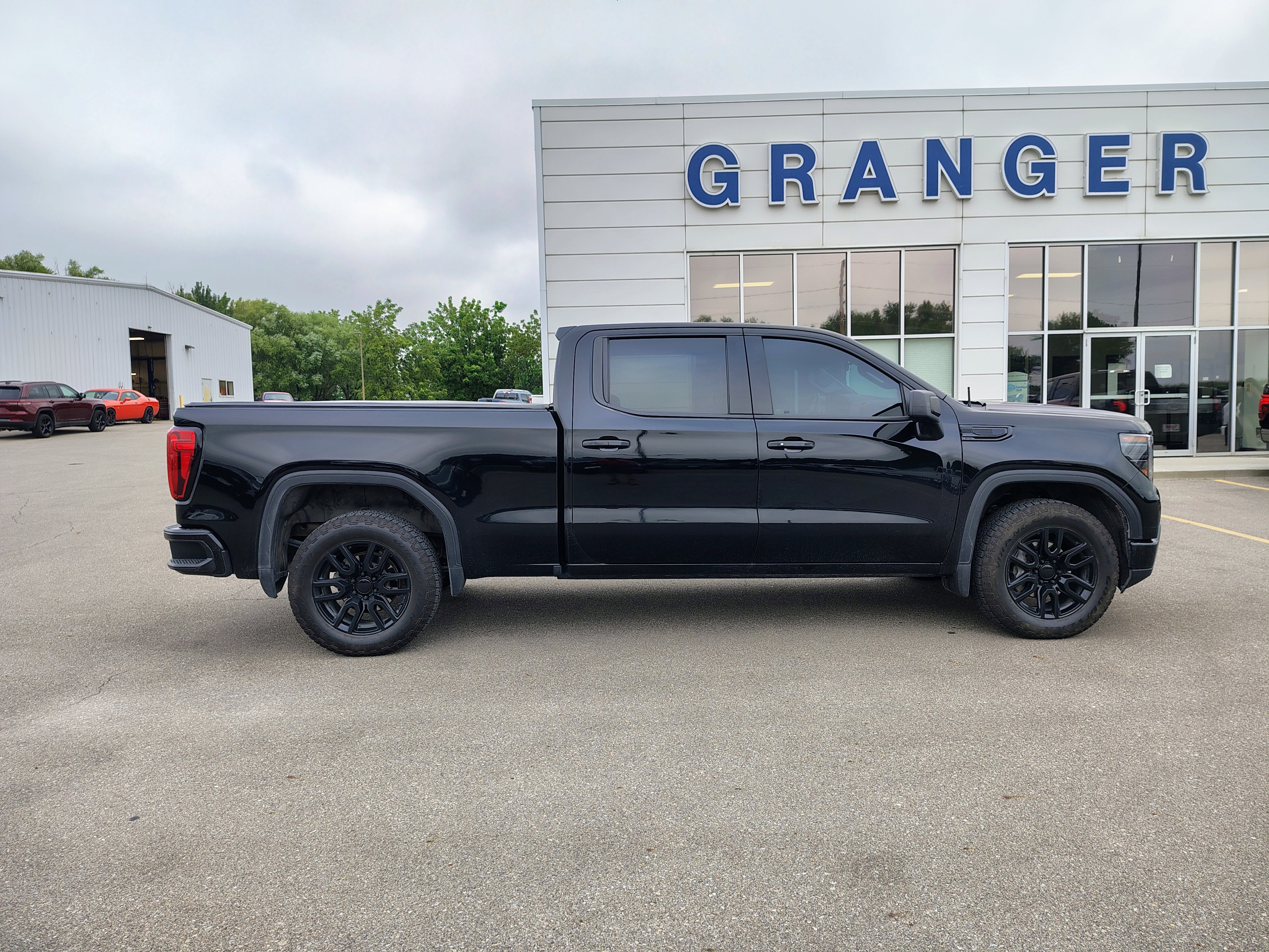 2024 GMC Sierra 1500 Elevation