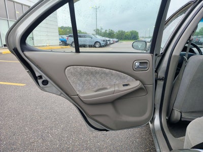 2002 Nissan Sentra XE