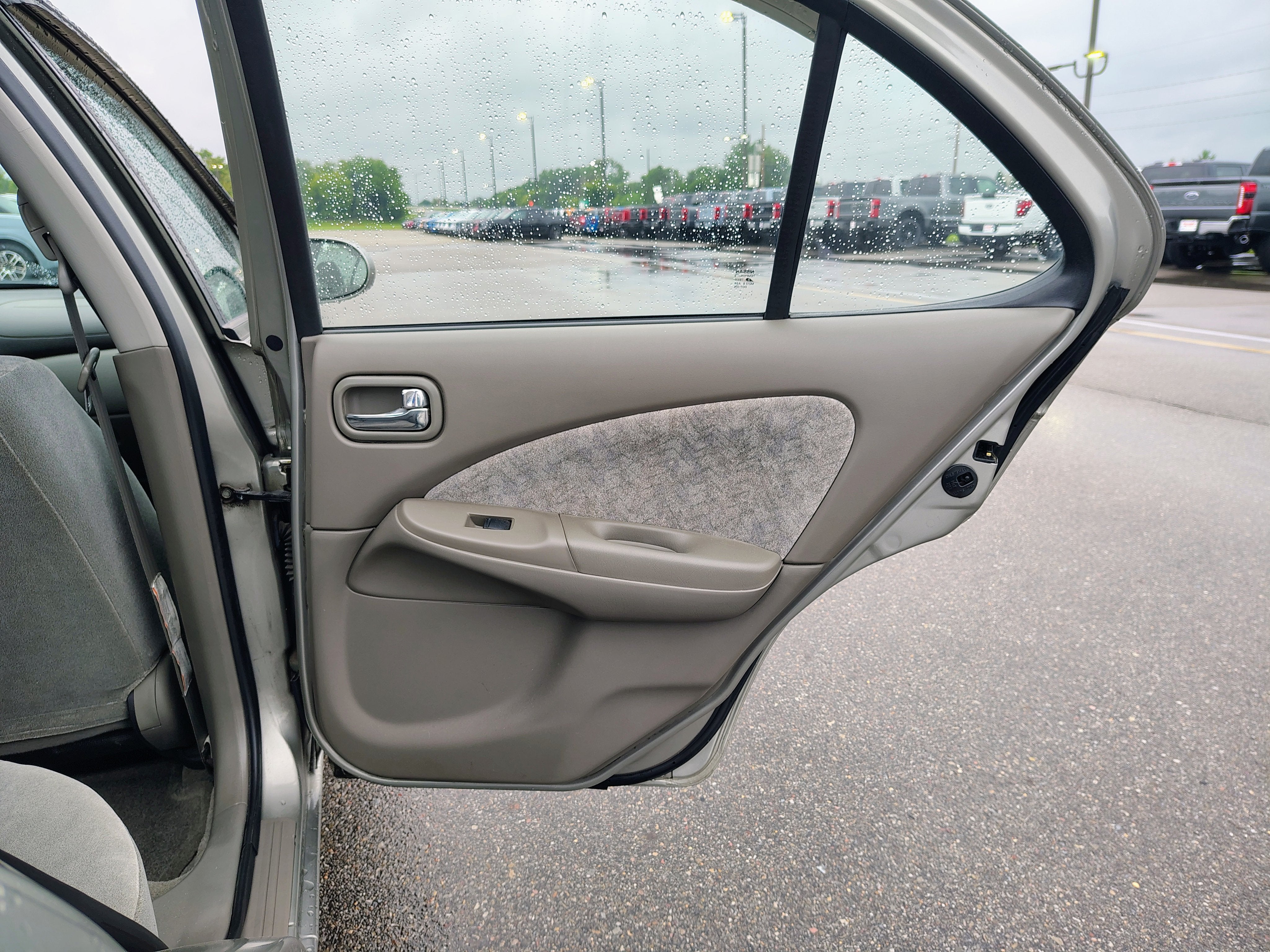 2002 Nissan Sentra XE