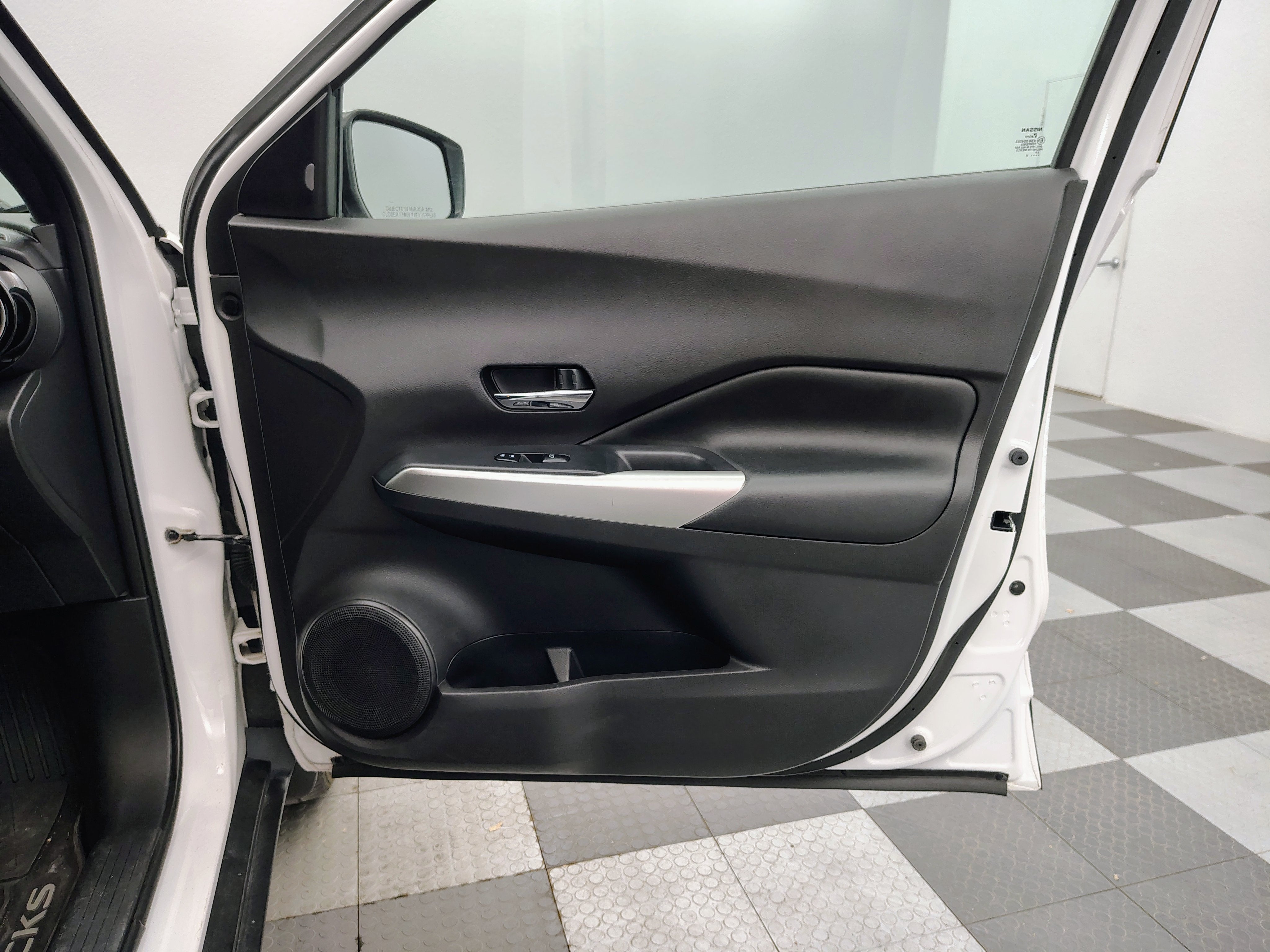 2020 Nissan Kicks SR Xtronic CVT