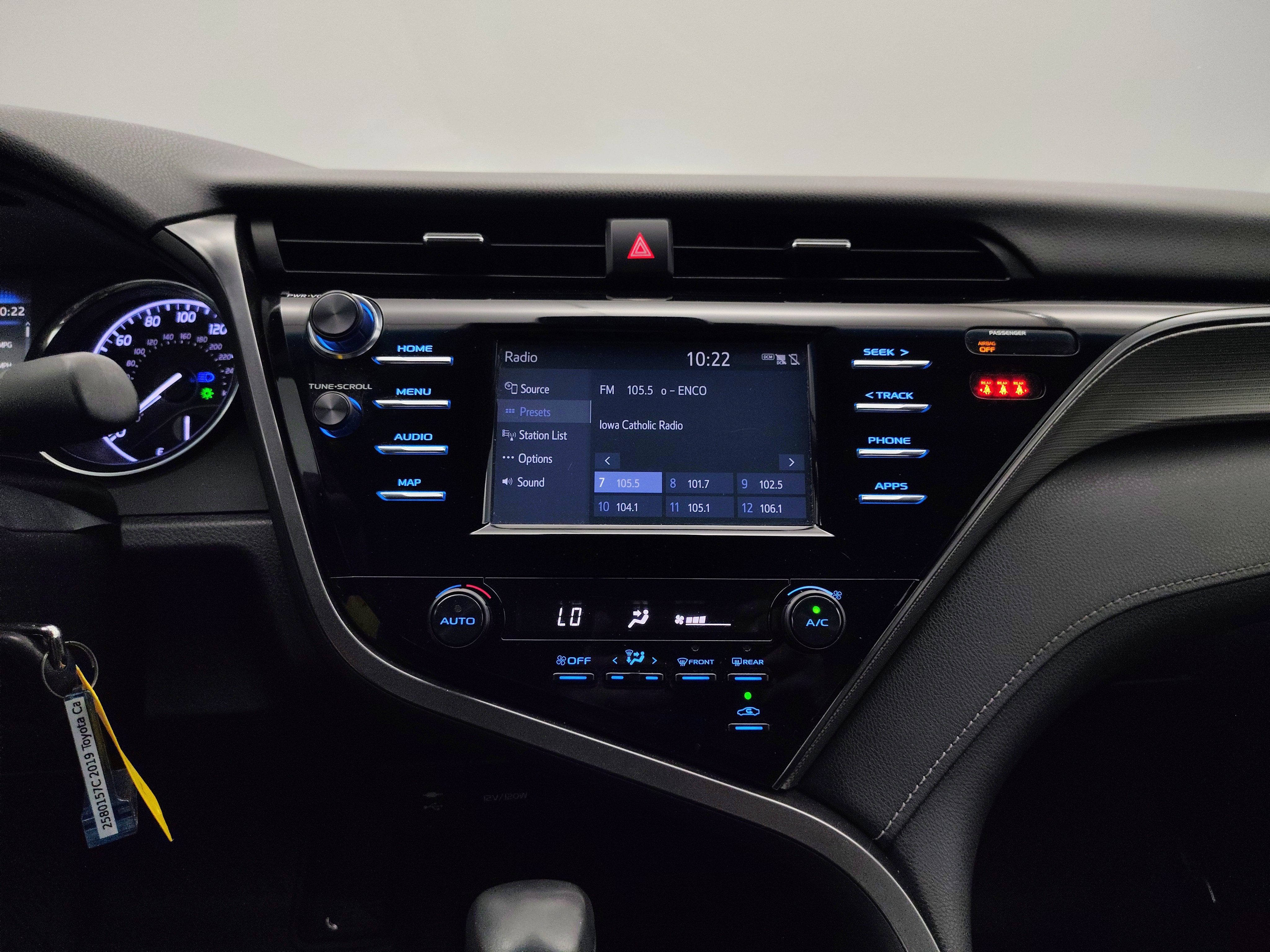 2019 Toyota Camry SE