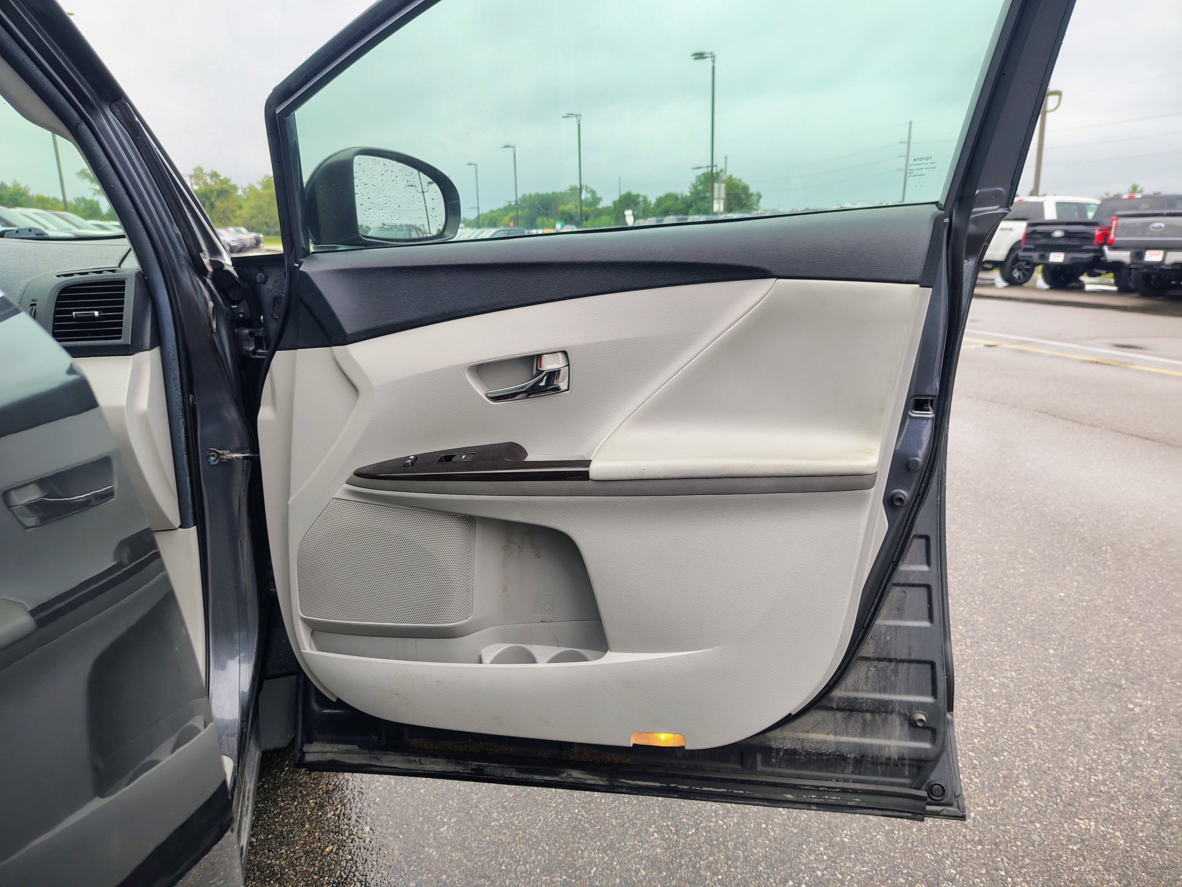 2012 Toyota Venza LE