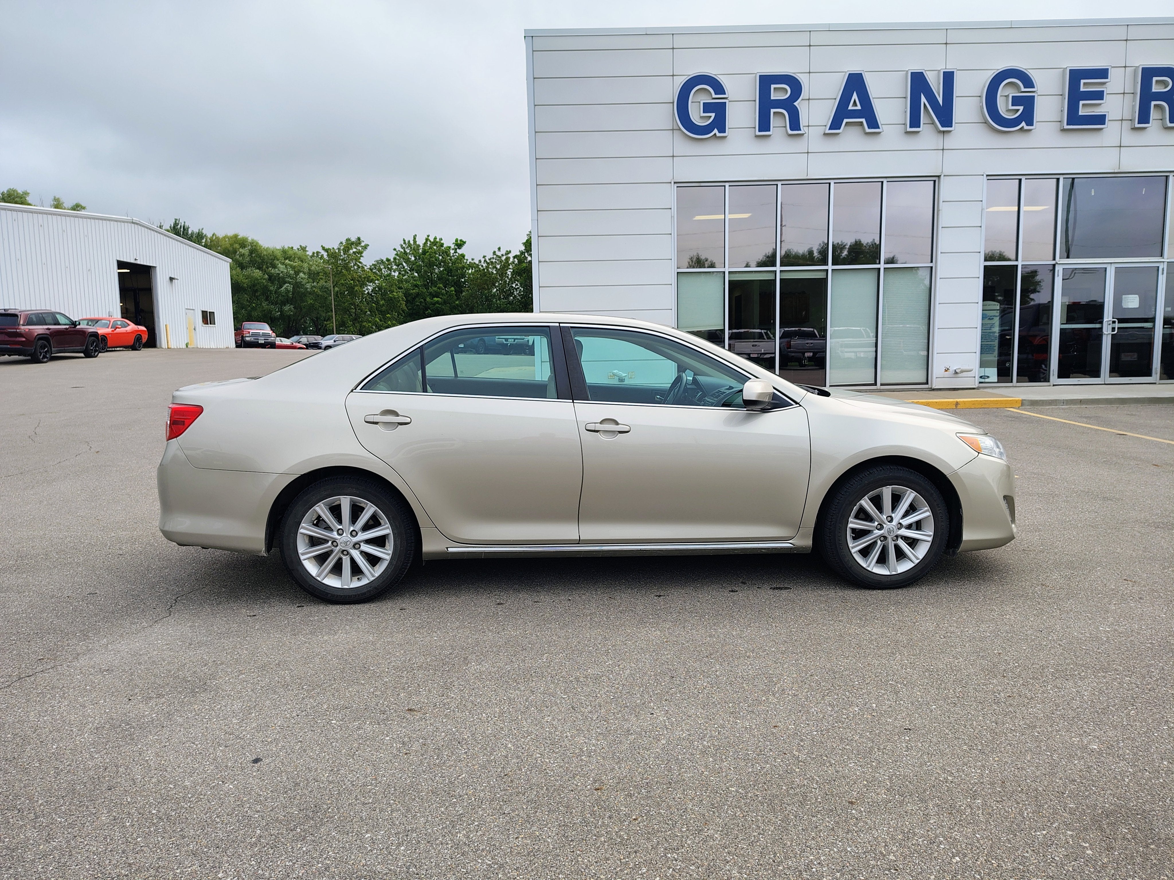 2014 Toyota Camry XLE