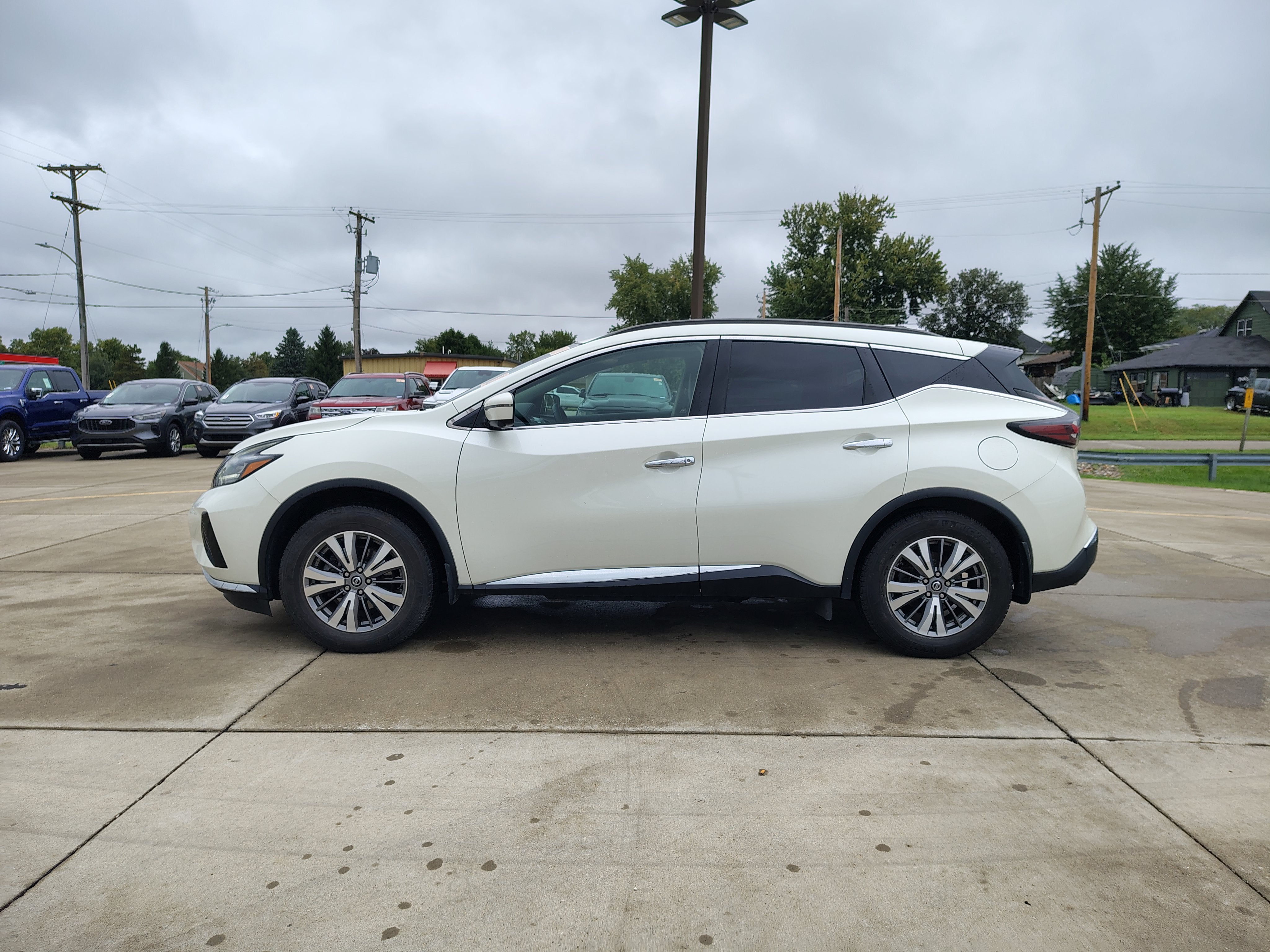 2022 Nissan Murano SV