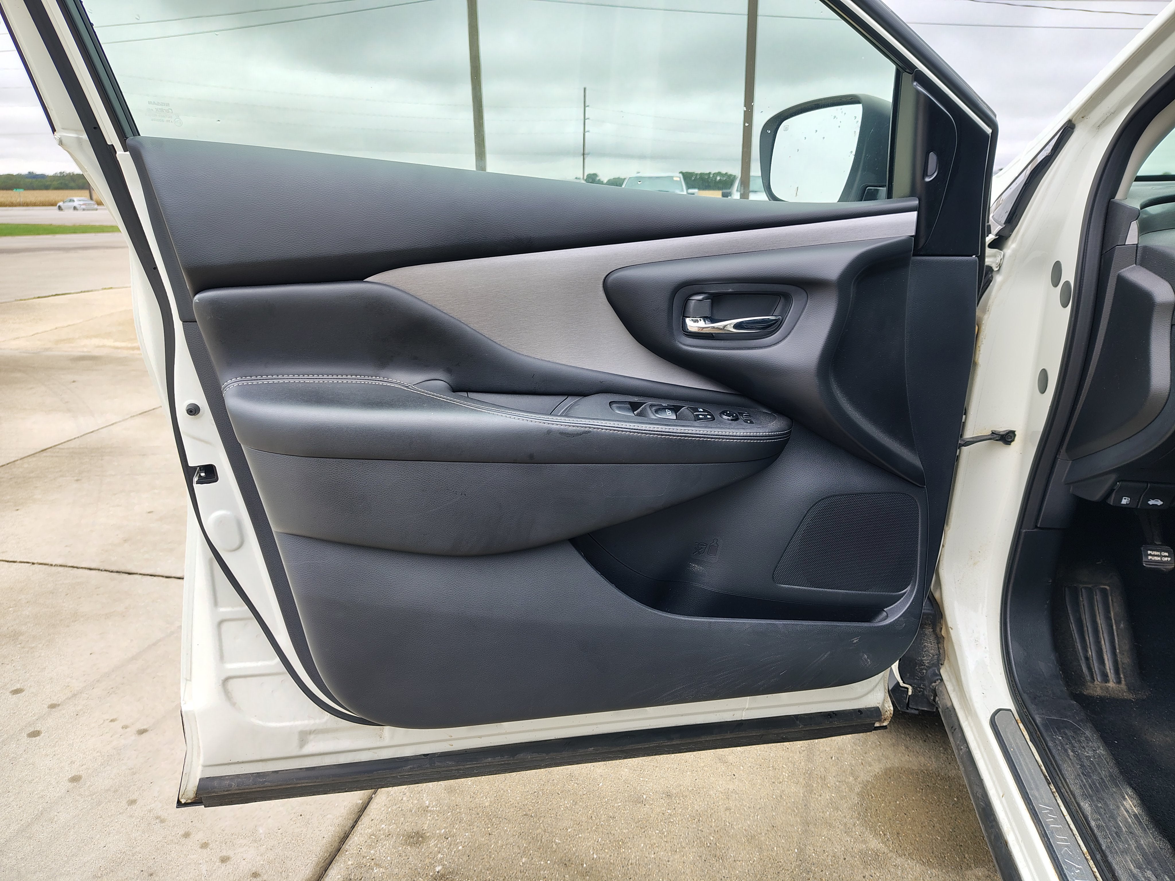 2022 Nissan Murano SV