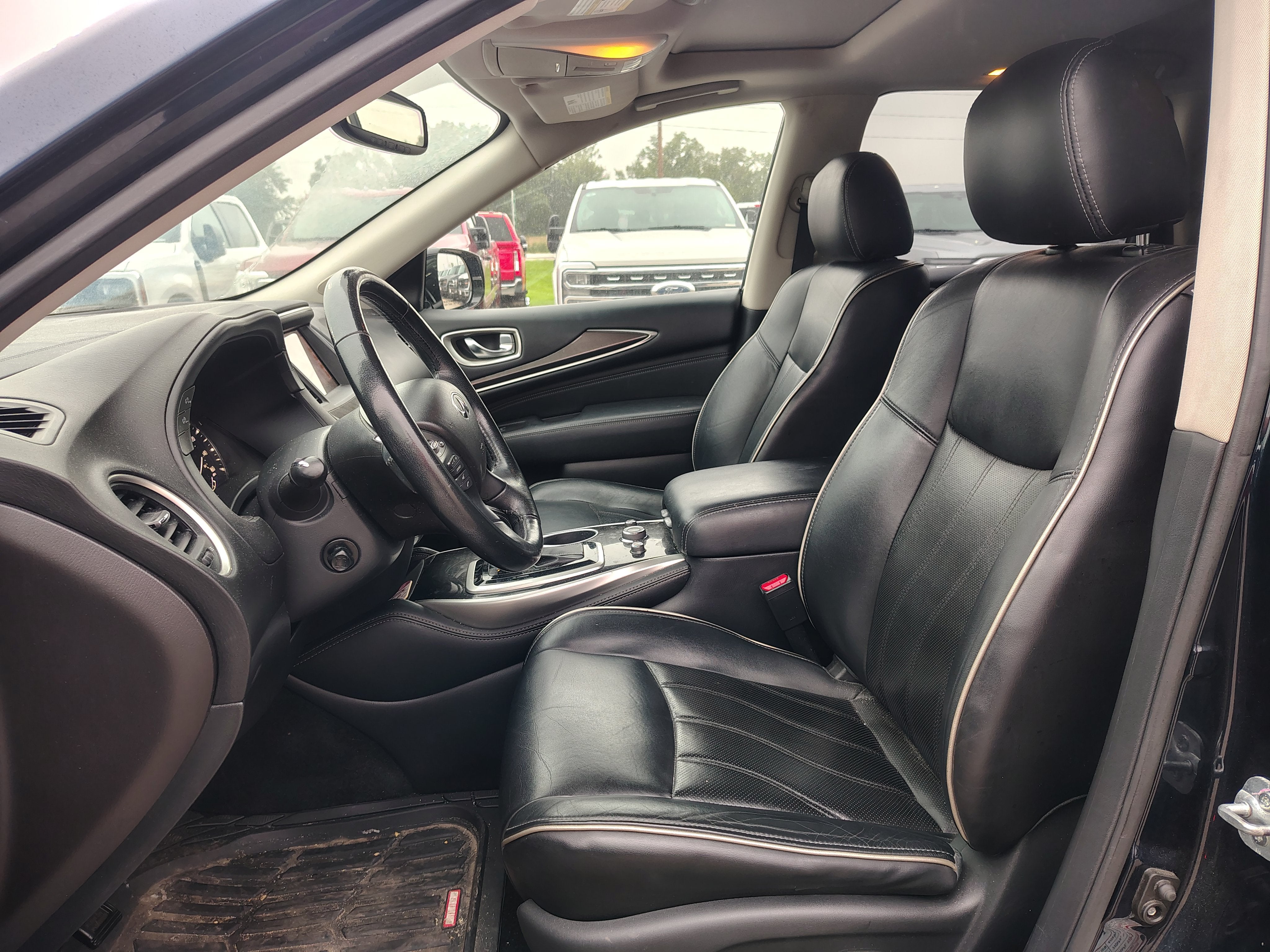 2017 INFINITI QX60 Base