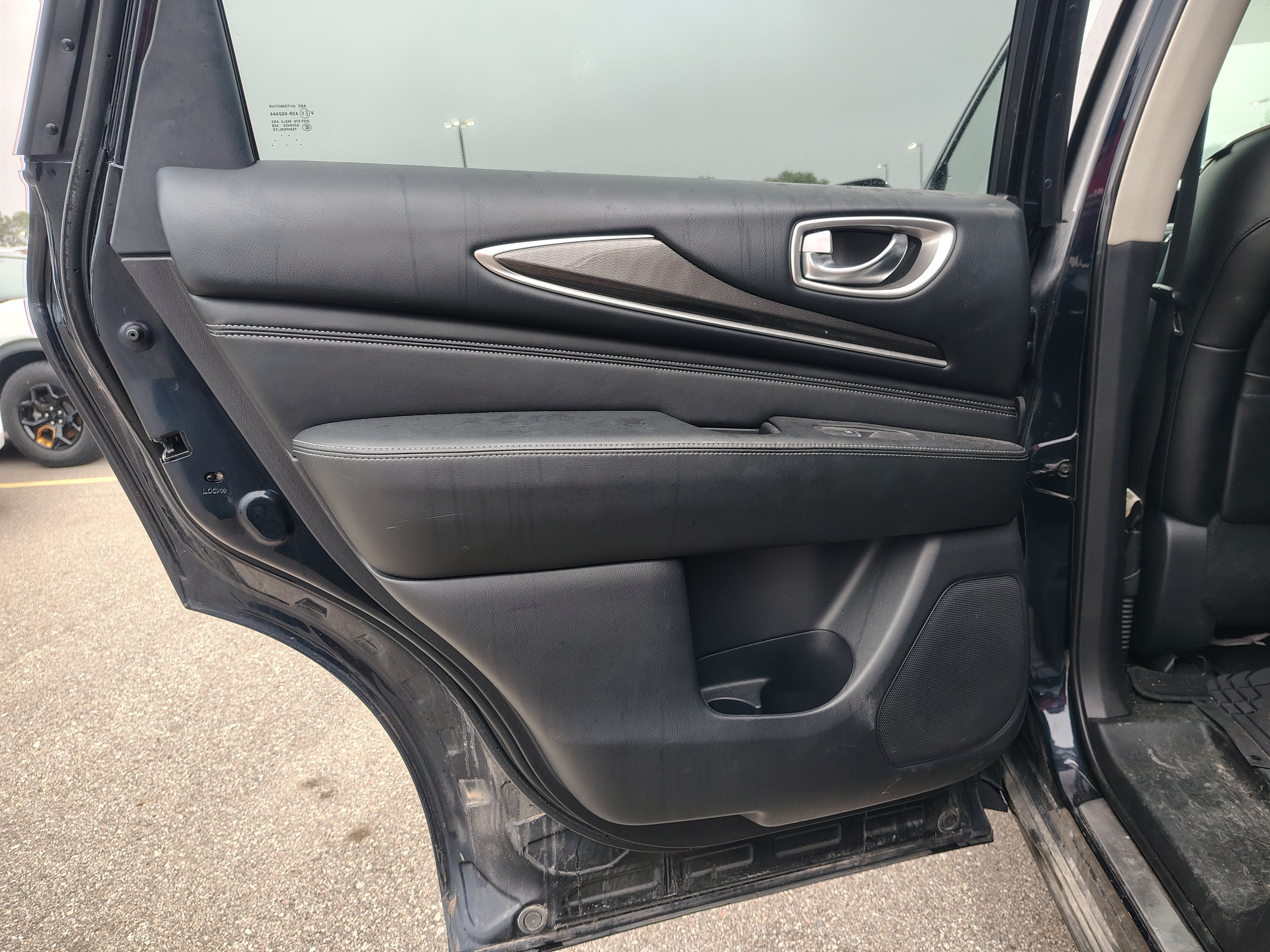 2017 INFINITI QX60 Base