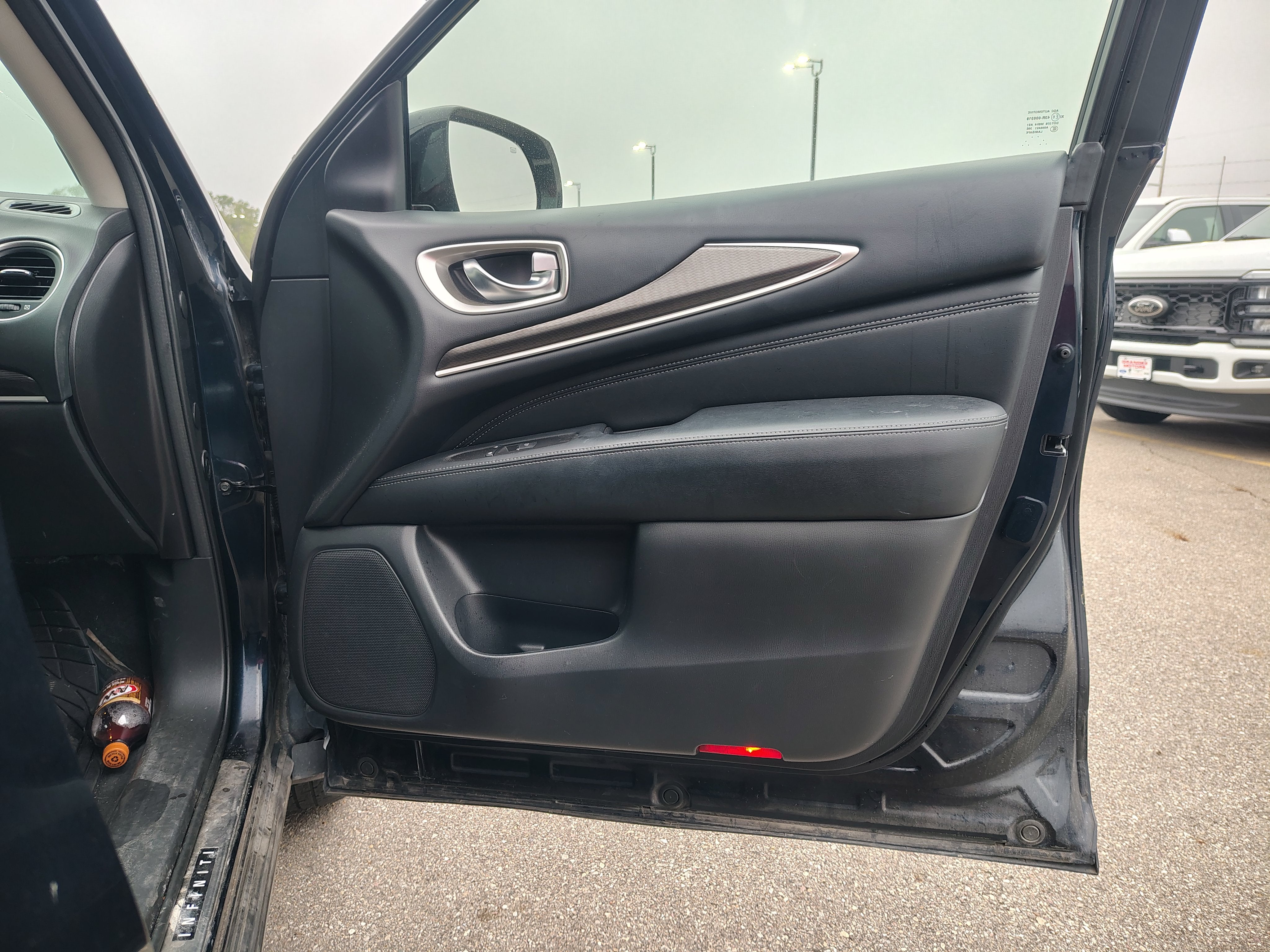 2017 INFINITI QX60 Base