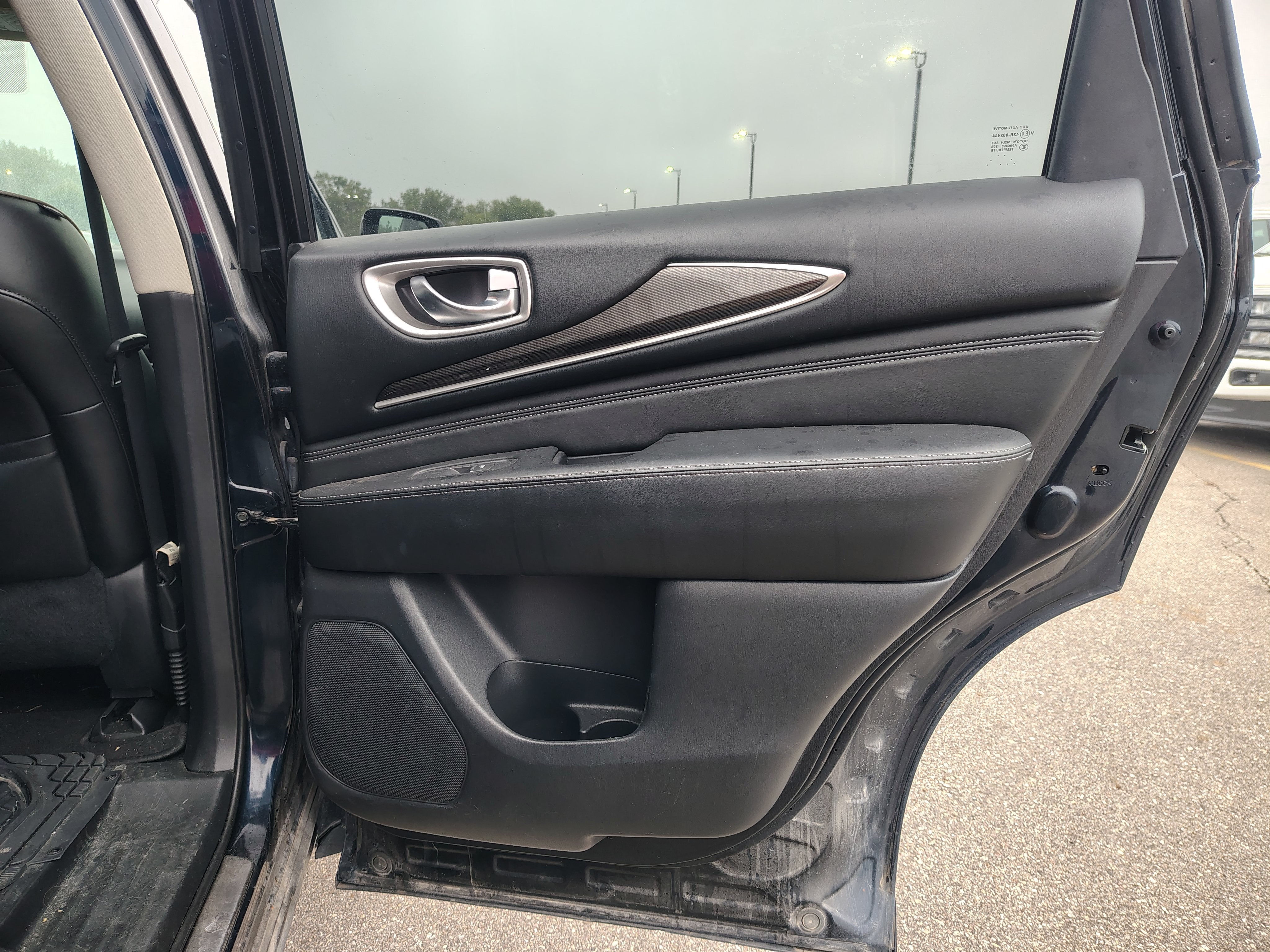 2017 INFINITI QX60 Base