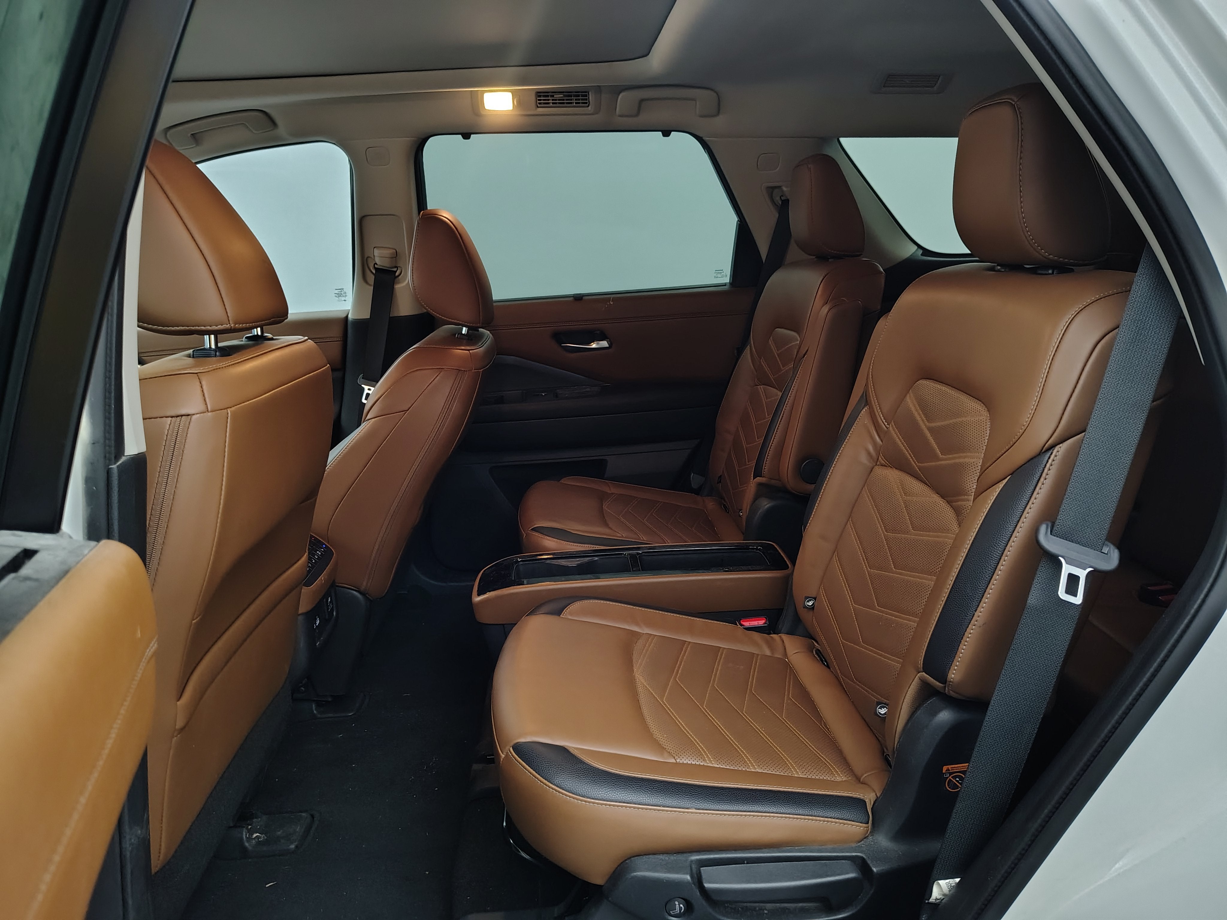 2023 Nissan Pathfinder Platinum 4WD